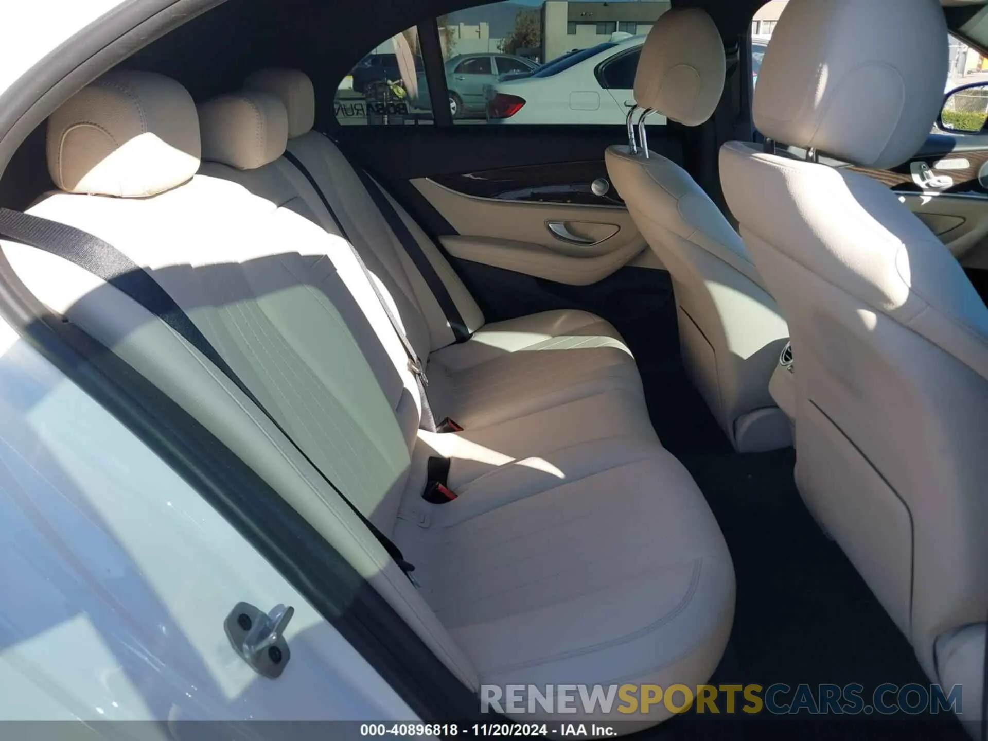 8 fotografías del automóvil dañado WDDZF8DB6LA735070 MERCEDES-BENZ E 350 2020