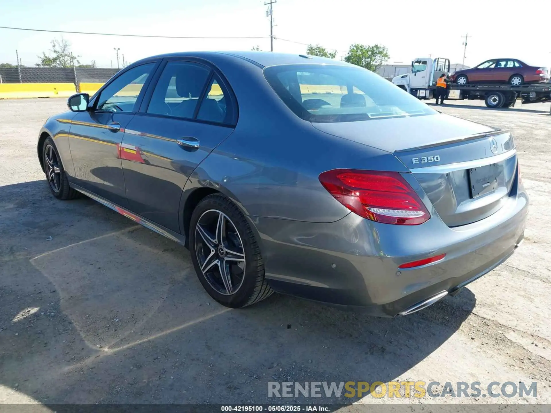 3 fotografías del automóvil dañado WDDZF8DB6LA753035 MERCEDES-BENZ E 350 2020
