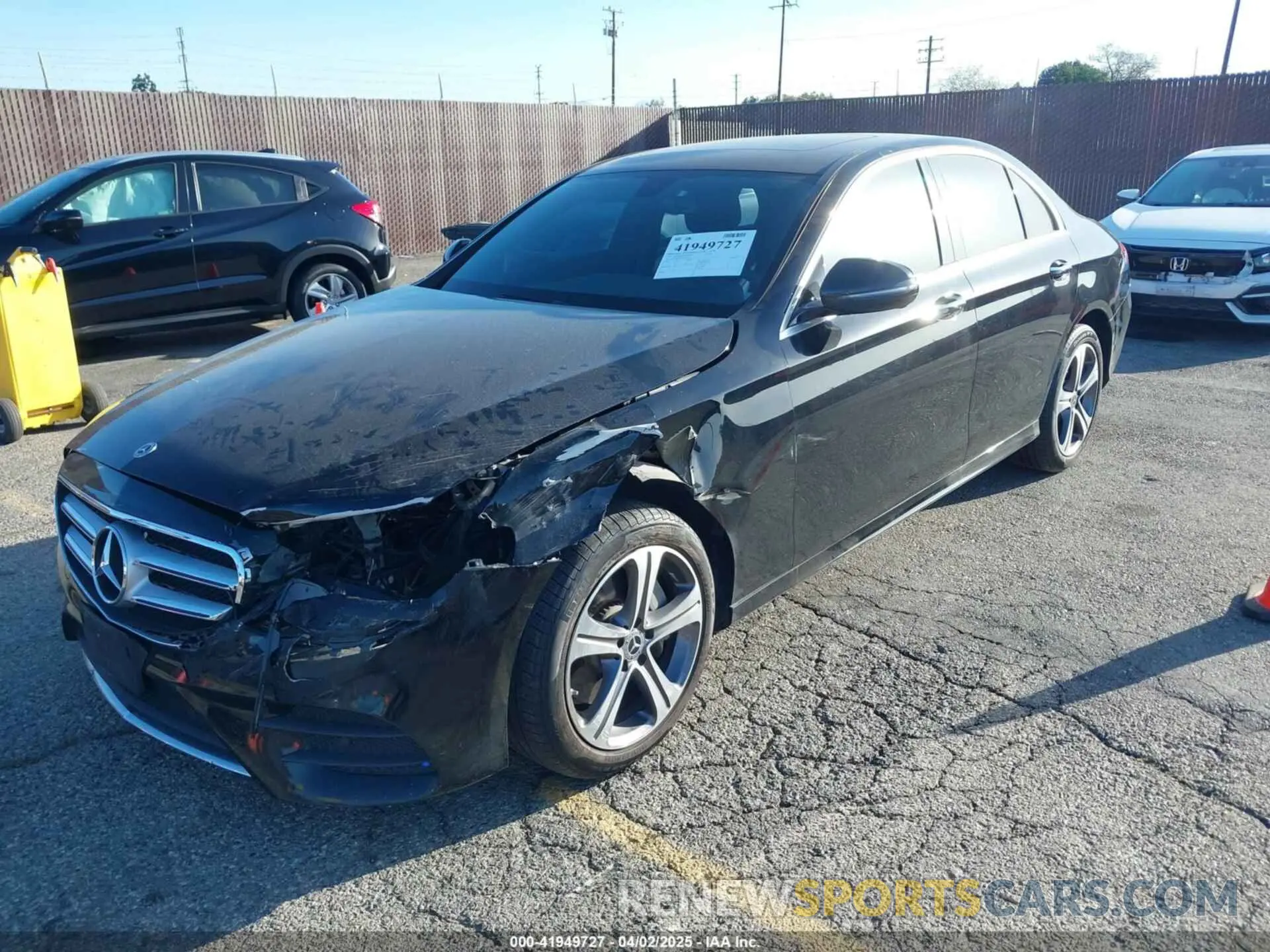 2 fotografías del automóvil dañado WDDZF8DB7LA712123 MERCEDES-BENZ E 350 2020