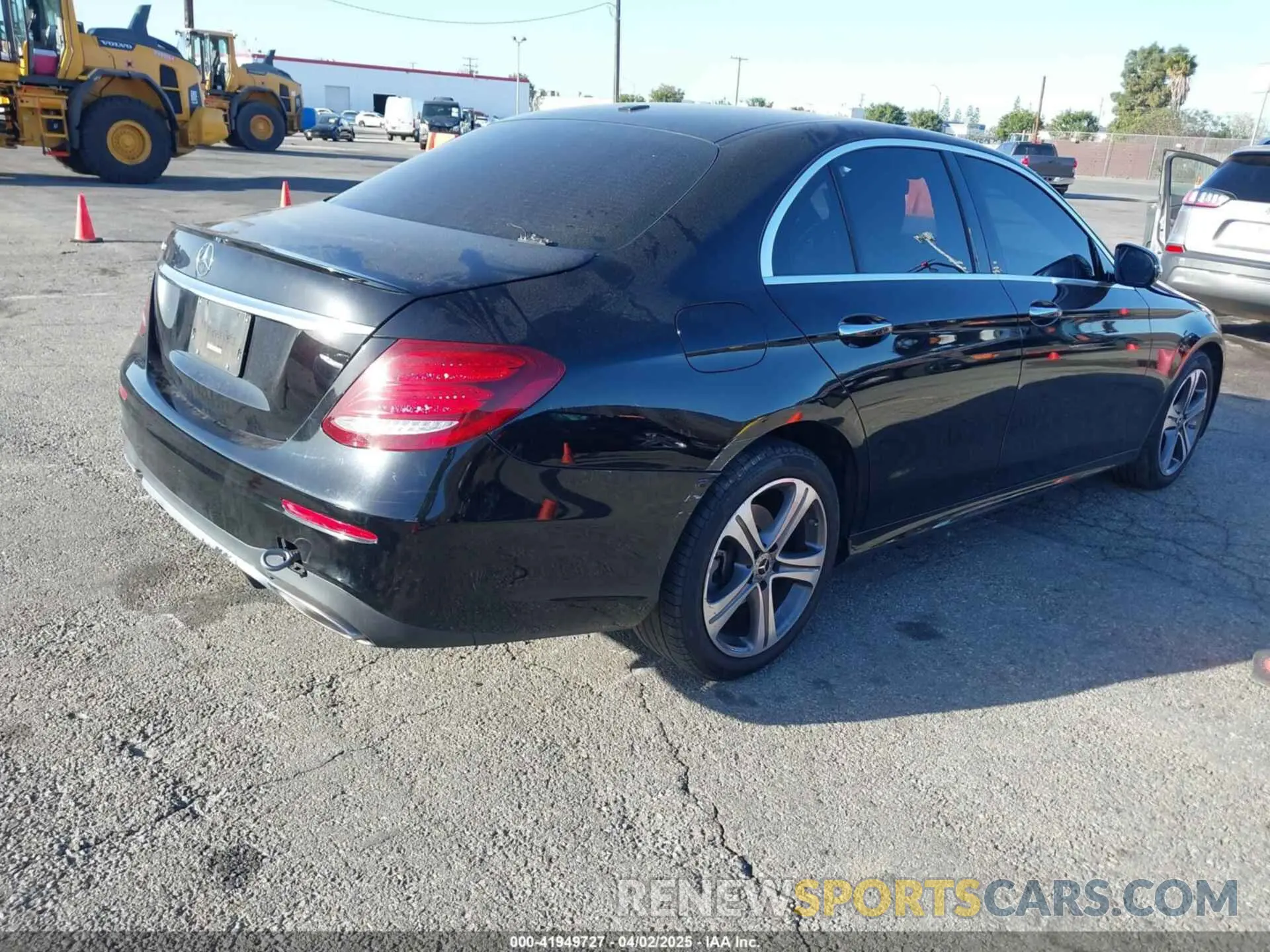 4 fotografías del automóvil dañado WDDZF8DB7LA712123 MERCEDES-BENZ E 350 2020
