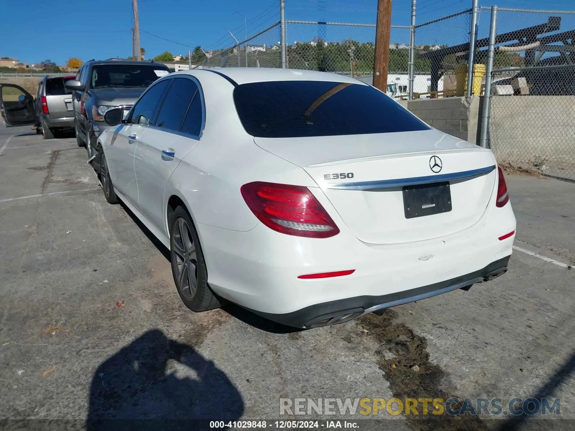 3 fotografías del automóvil dañado WDDZF8DB9LA711135 MERCEDES-BENZ E 350 2020