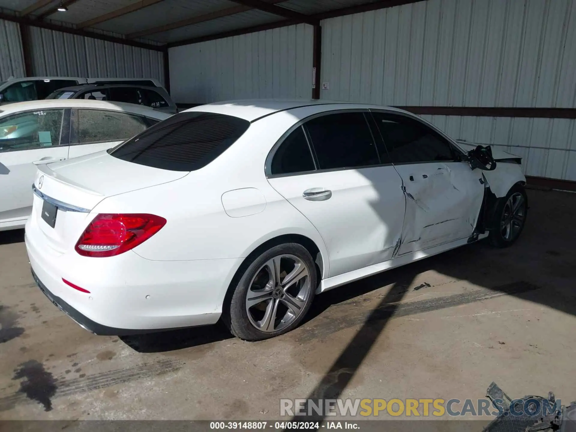 4 fotografías del automóvil dañado WDDZF8DB9LA747522 MERCEDES-BENZ E 350 2020