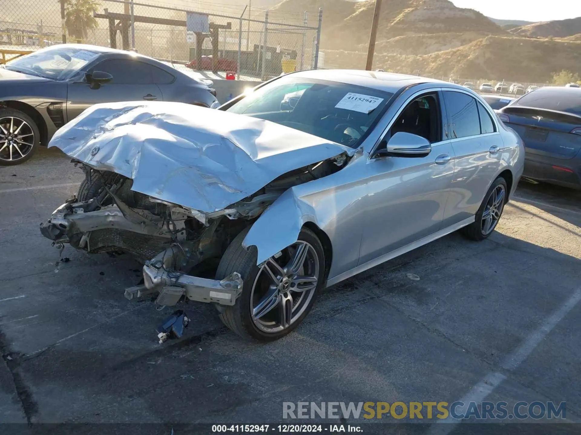 2 fotografías del automóvil dañado WDDZF8DBXLA709698 MERCEDES-BENZ E 350 2020