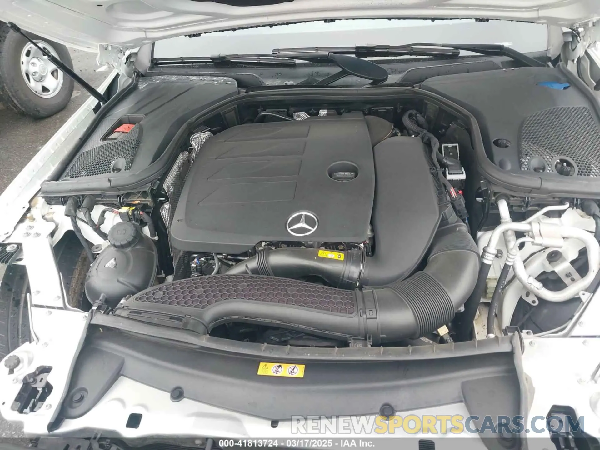 10 fotografías del automóvil dañado W1KZF8DB0MA924251 MERCEDES-BENZ E 350 2021