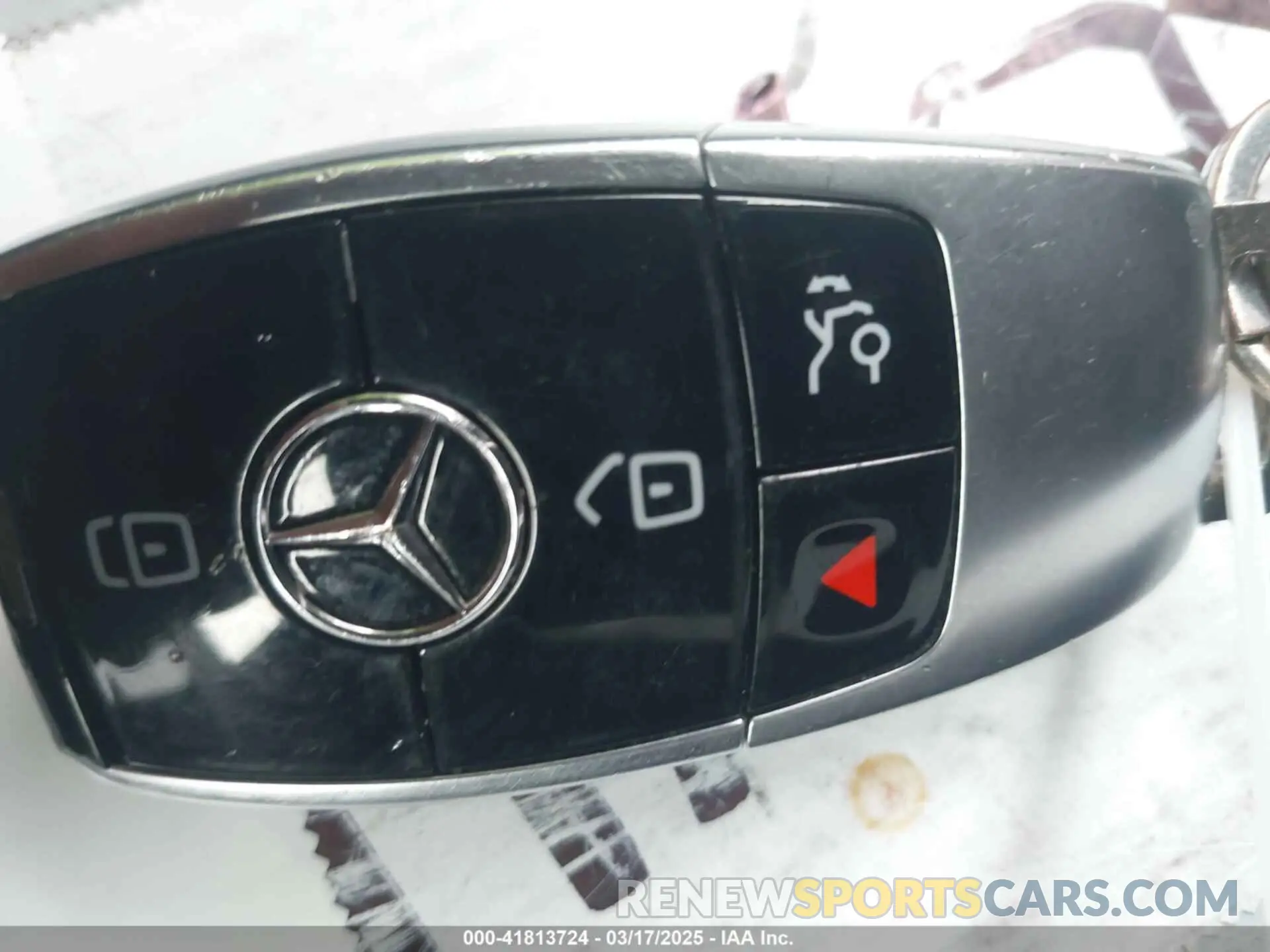 11 fotografías del automóvil dañado W1KZF8DB0MA924251 MERCEDES-BENZ E 350 2021