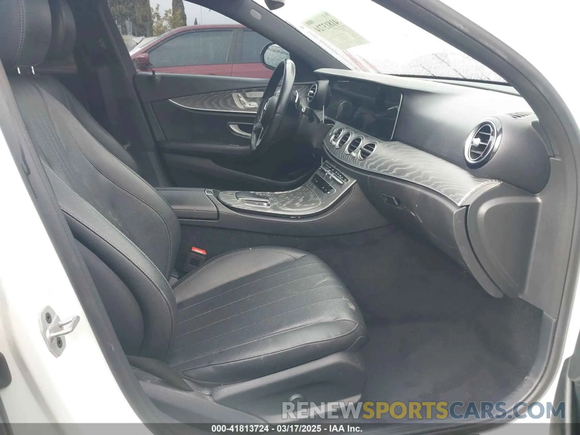 5 fotografías del automóvil dañado W1KZF8DB0MA924251 MERCEDES-BENZ E 350 2021