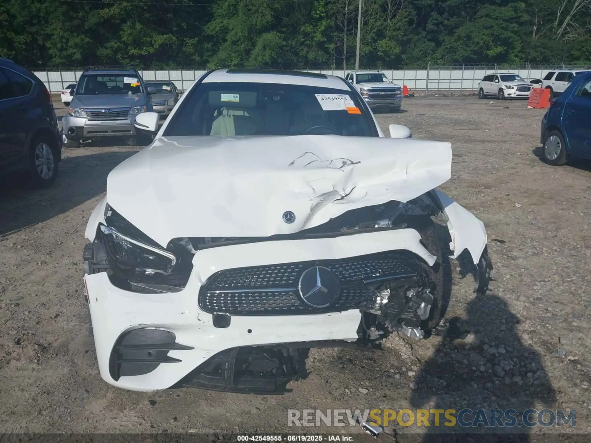 12 fotografías del automóvil dañado W1KZF8DB1MA951085 MERCEDES-BENZ E 350 2021