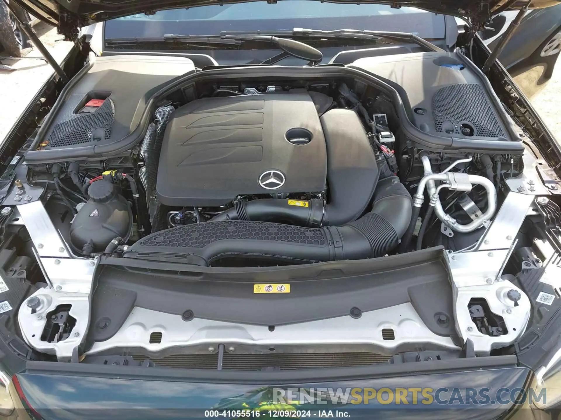 10 fotografías del automóvil dañado W1KZF8DB2MA906446 MERCEDES-BENZ E 350 2021