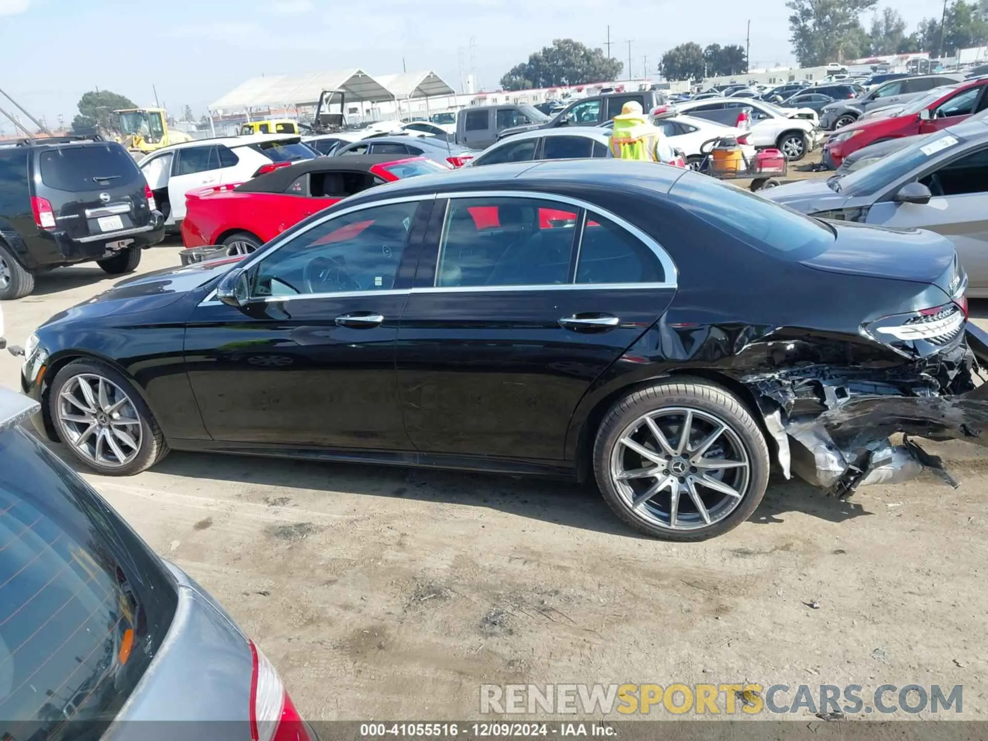 15 fotografías del automóvil dañado W1KZF8DB2MA906446 MERCEDES-BENZ E 350 2021