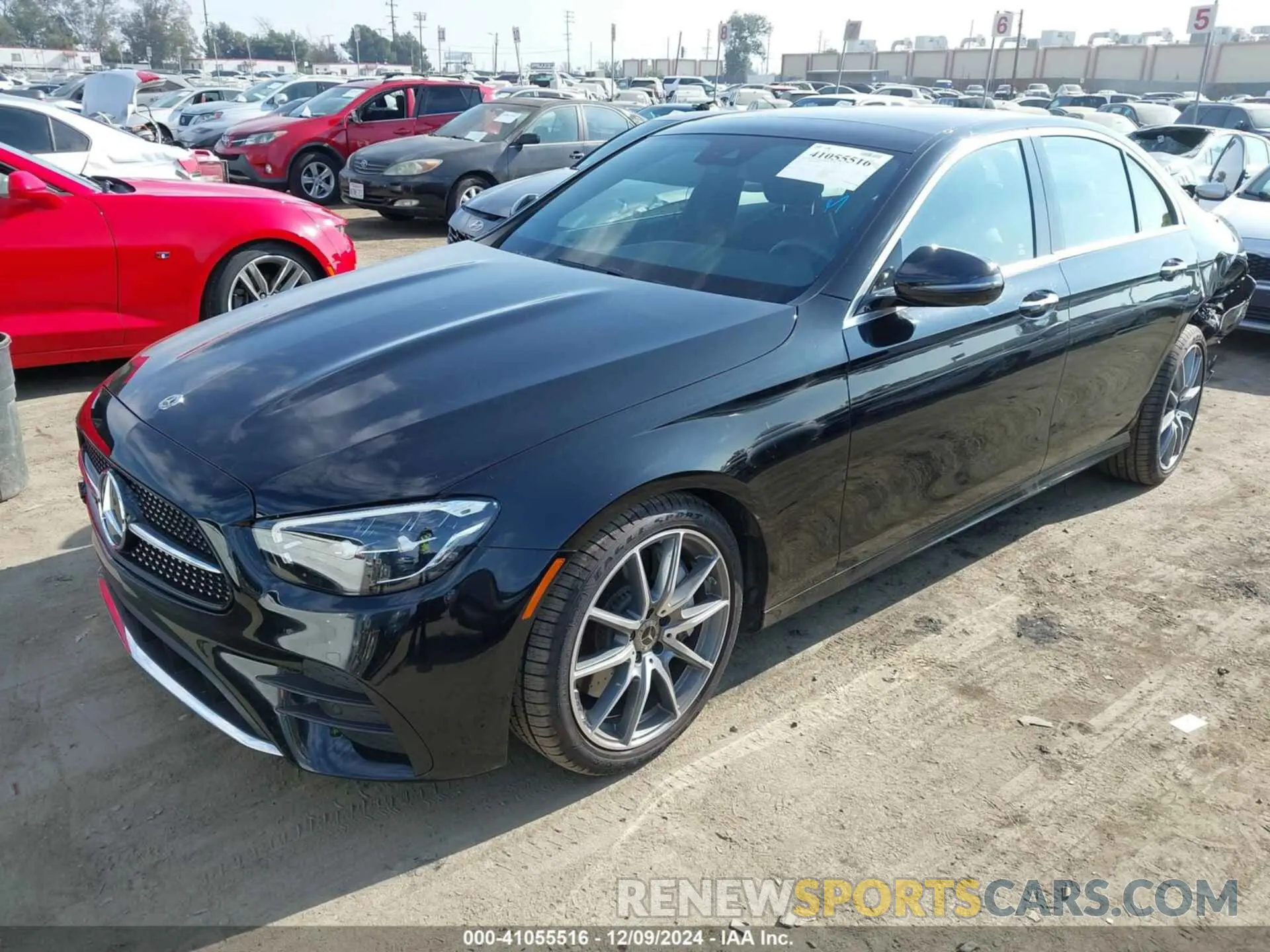 2 fotografías del automóvil dañado W1KZF8DB2MA906446 MERCEDES-BENZ E 350 2021