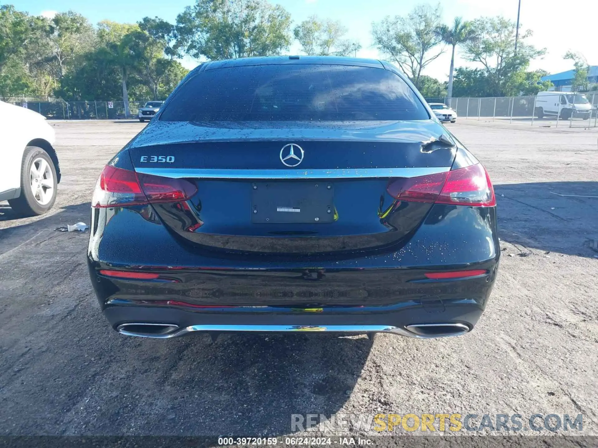 16 fotografías del automóvil dañado W1KZF8DB3MA920338 MERCEDES-BENZ E 350 2021