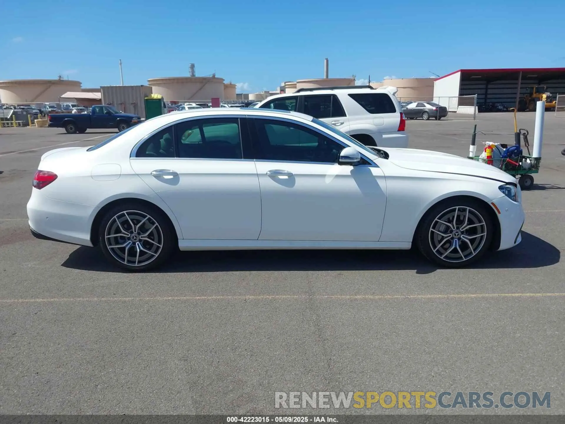 13 fotografías del automóvil dañado W1KZF8DB3MA931095 MERCEDES-BENZ E 350 2021