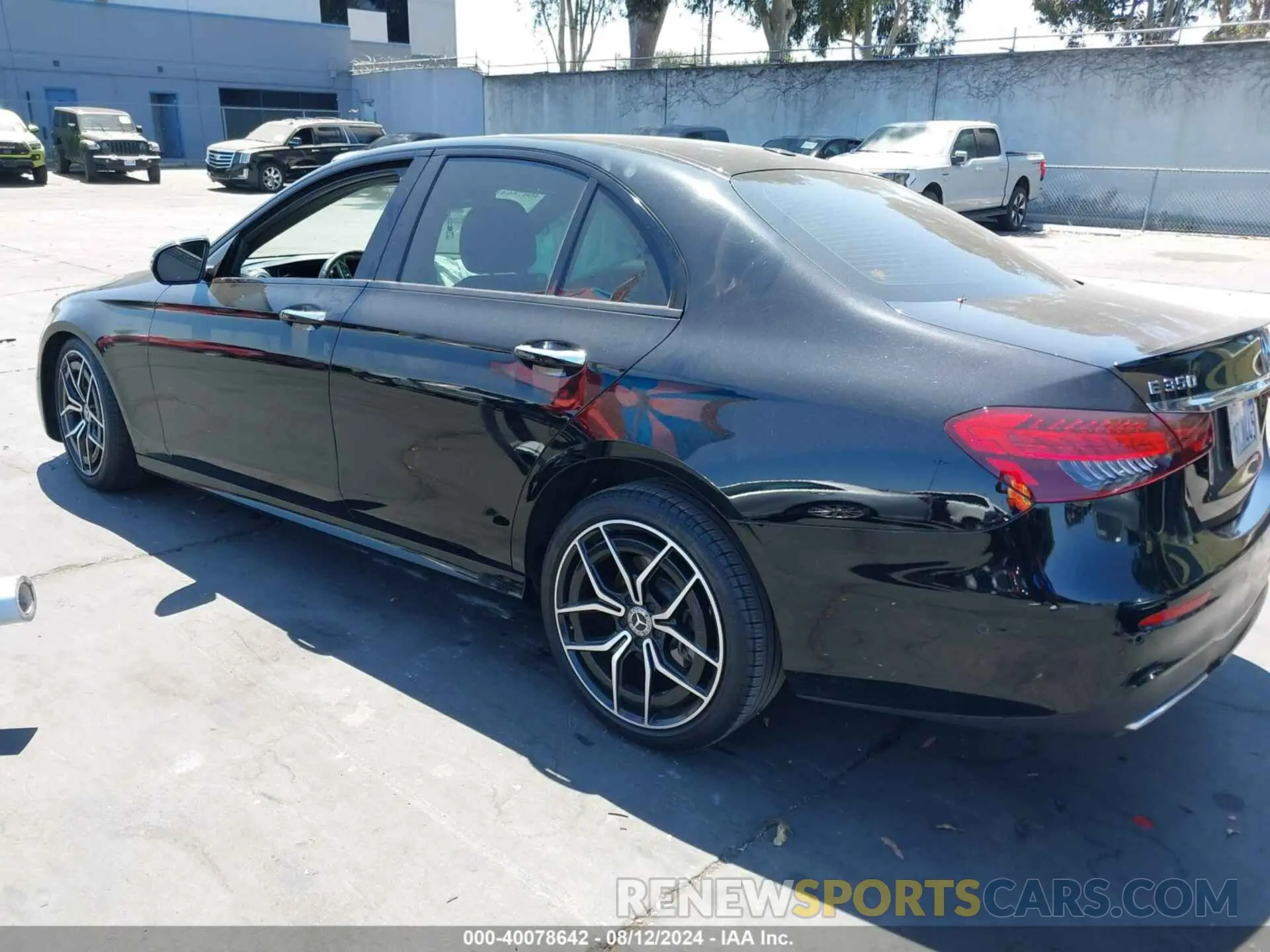 3 fotografías del automóvil dañado W1KZF8DB5MA895894 MERCEDES-BENZ E 350 2021