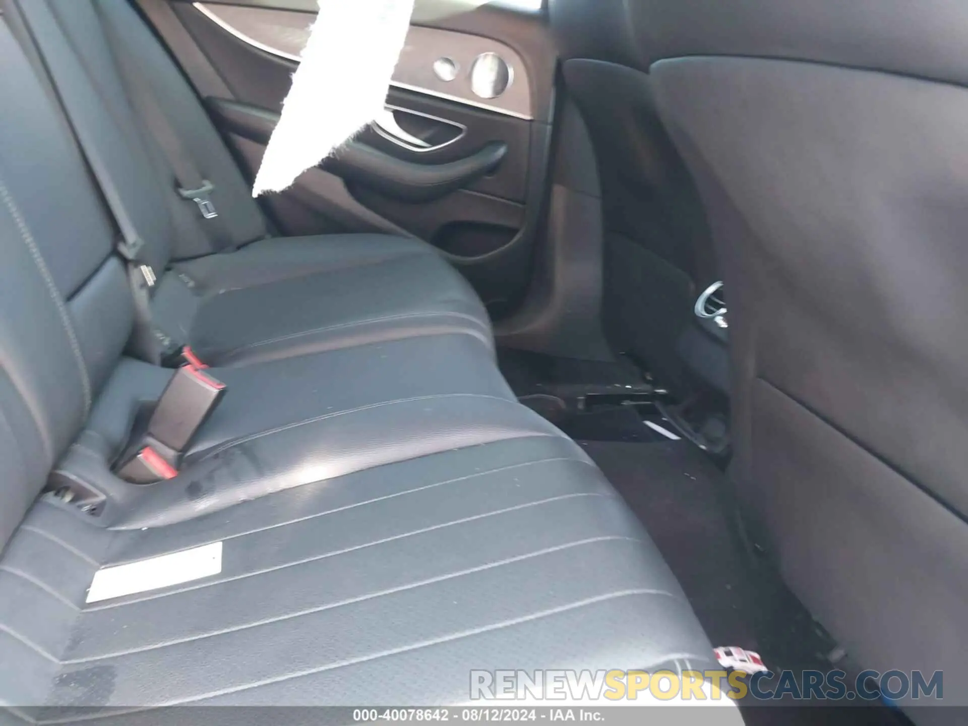 8 fotografías del automóvil dañado W1KZF8DB5MA895894 MERCEDES-BENZ E 350 2021