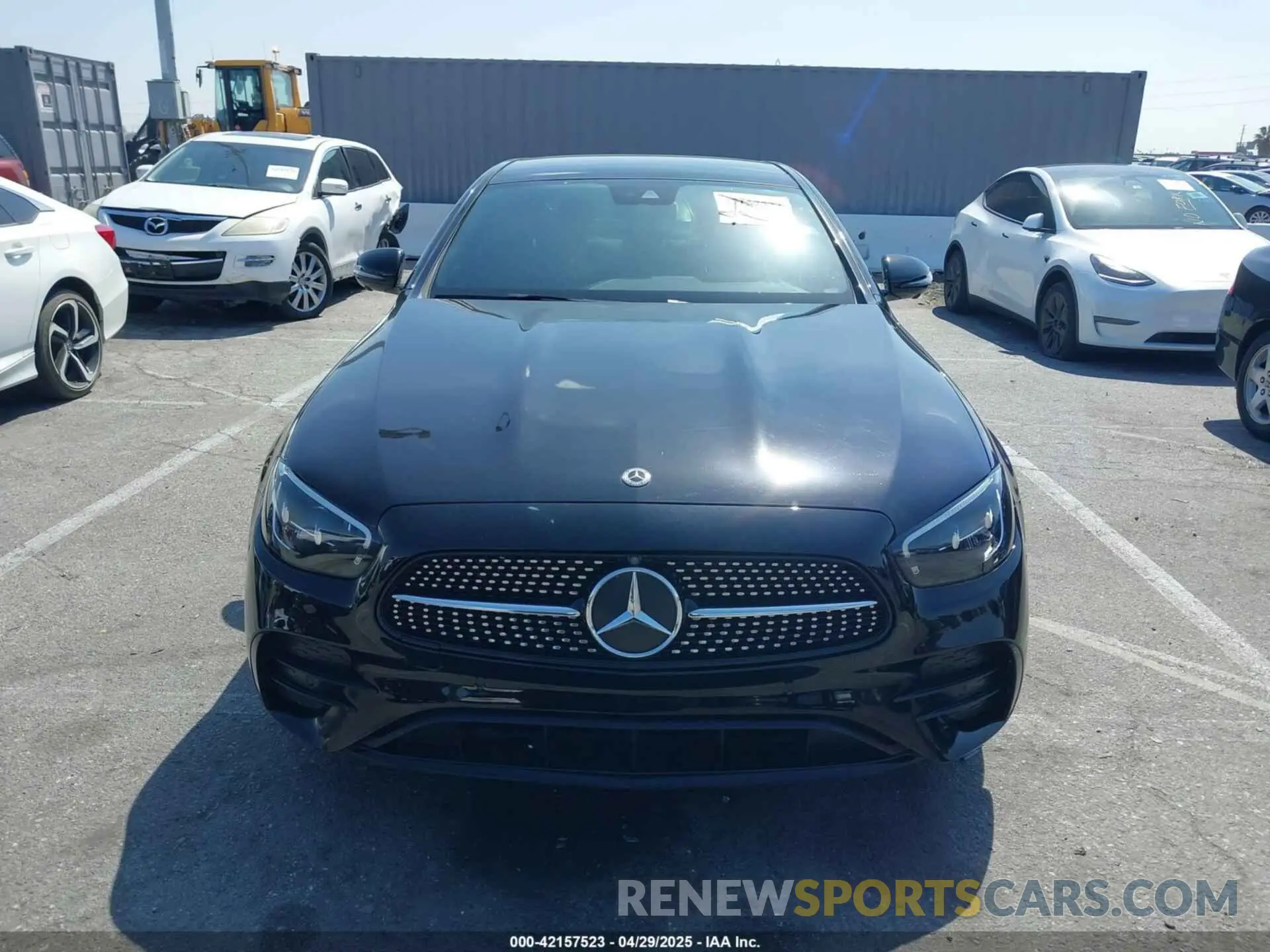12 fotografías del automóvil dañado W1KZF8DB5MA971128 MERCEDES-BENZ E 350 2021