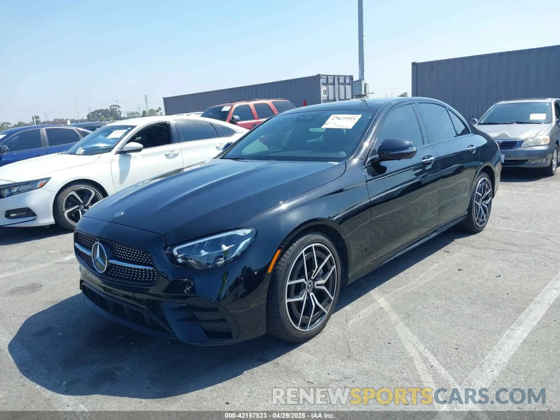 2 fotografías del automóvil dañado W1KZF8DB5MA971128 MERCEDES-BENZ E 350 2021