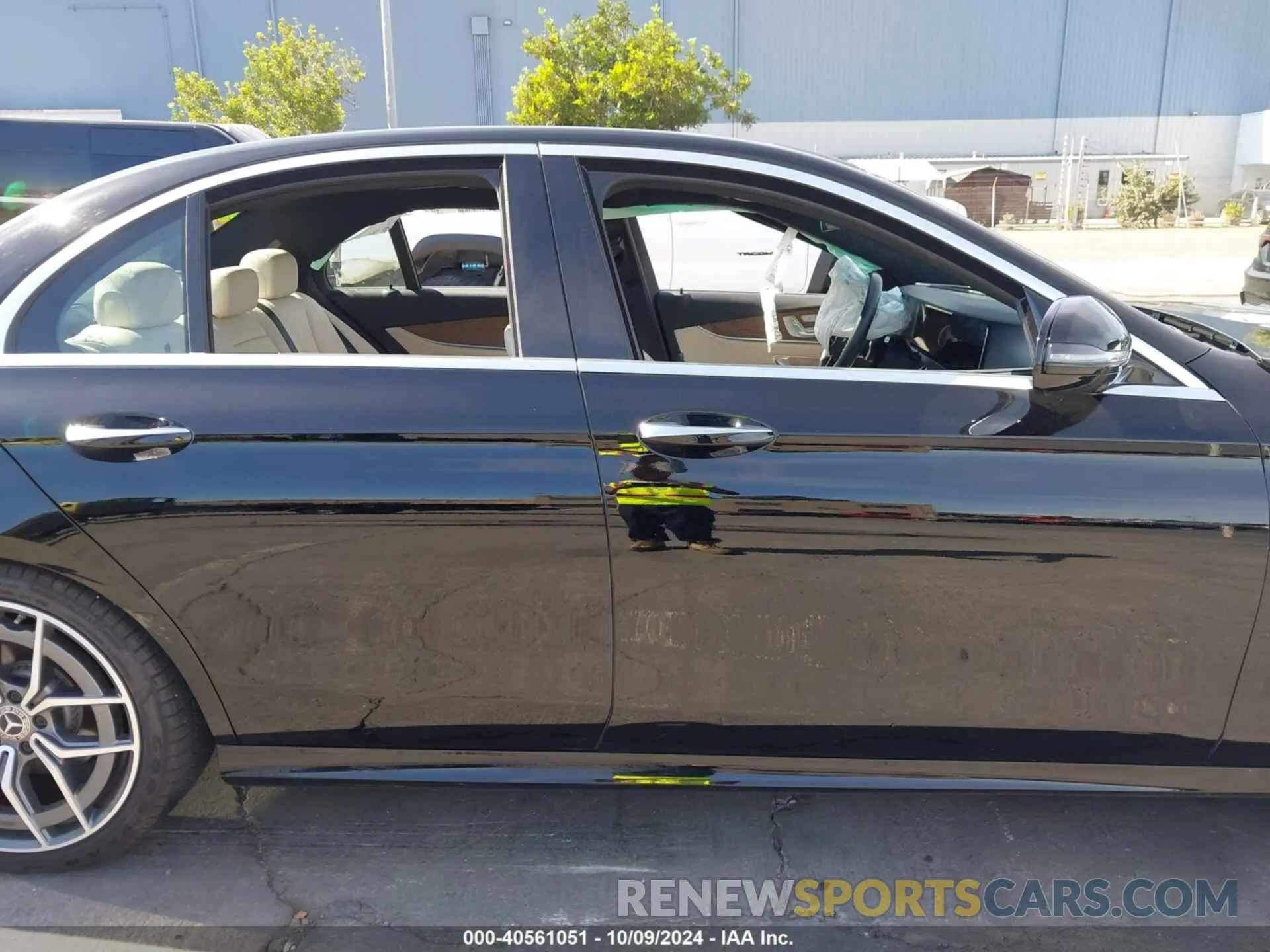 12 fotografías del automóvil dañado W1KZF8EB4MA925689 MERCEDES-BENZ E 350 2021