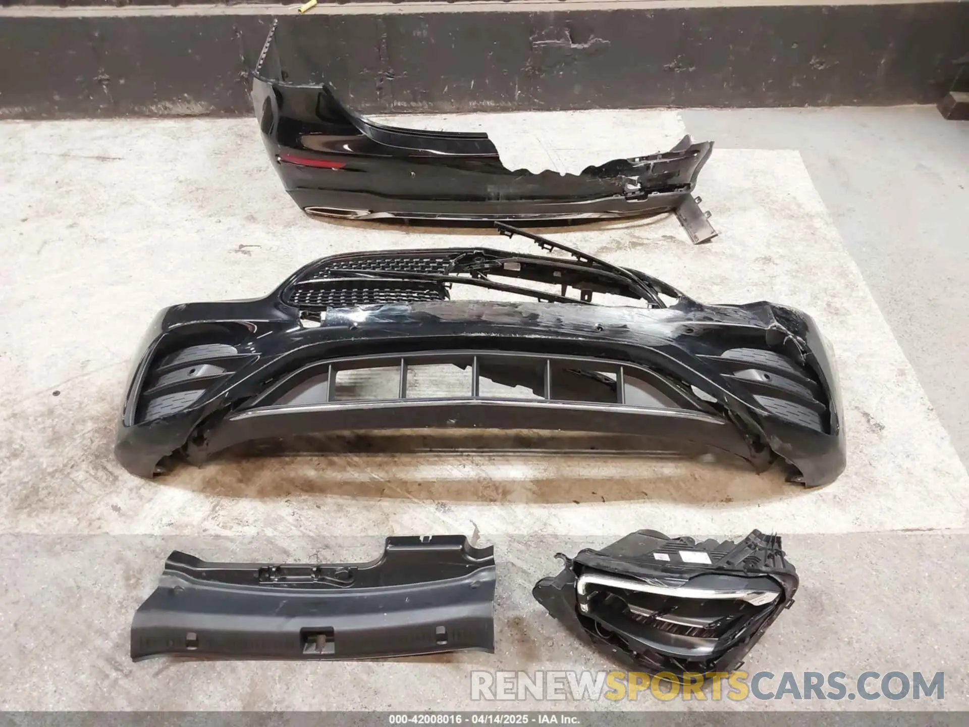 12 fotografías del automóvil dañado W1KZF8EB4MA957140 MERCEDES-BENZ E 350 2021