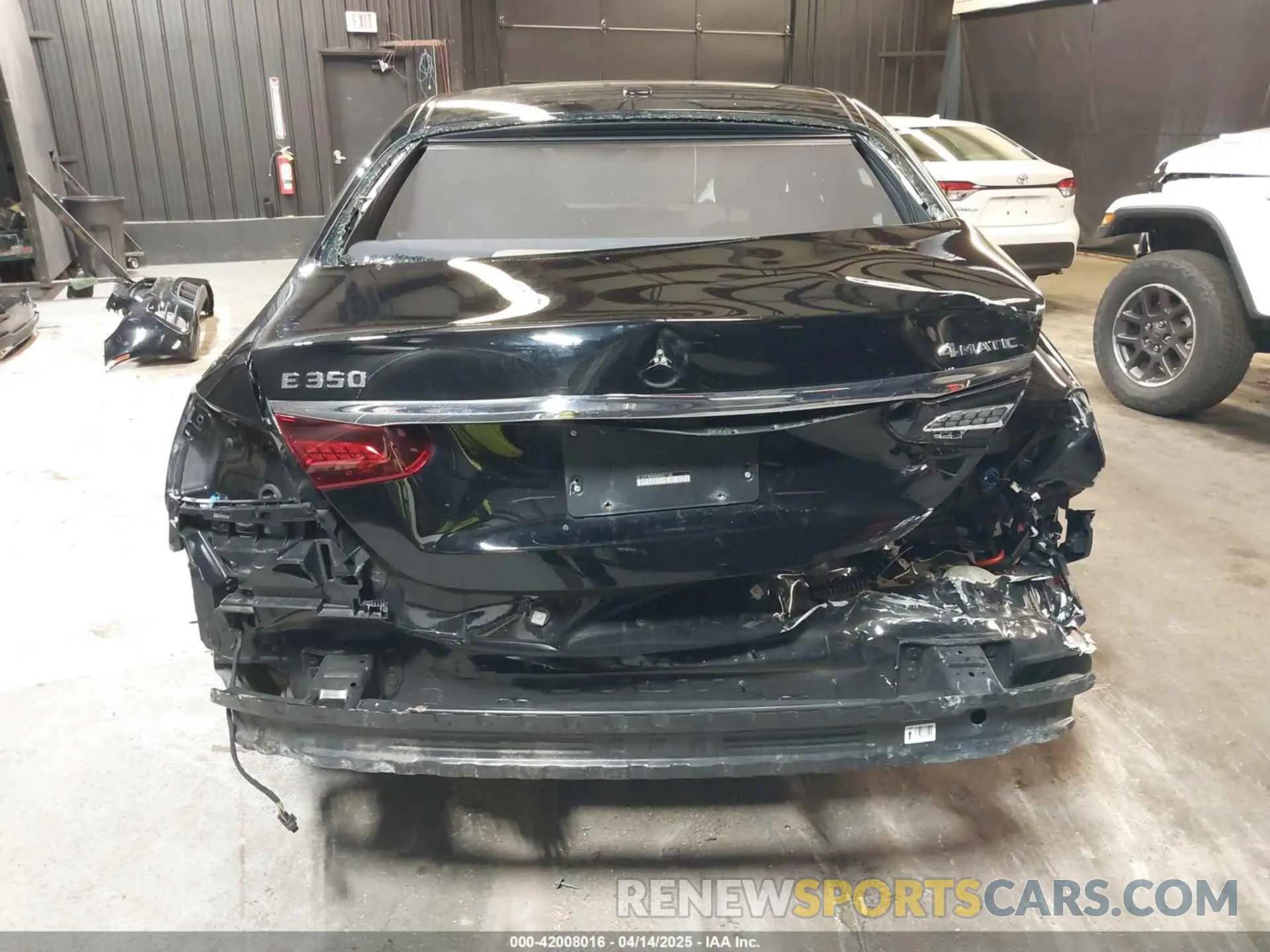 17 fotografías del automóvil dañado W1KZF8EB4MA957140 MERCEDES-BENZ E 350 2021