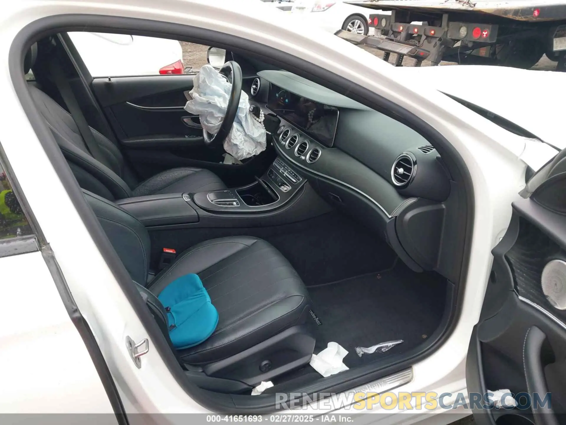 5 fotografías del automóvil dañado W1KZF8EB6MB001569 MERCEDES-BENZ E 350 2021