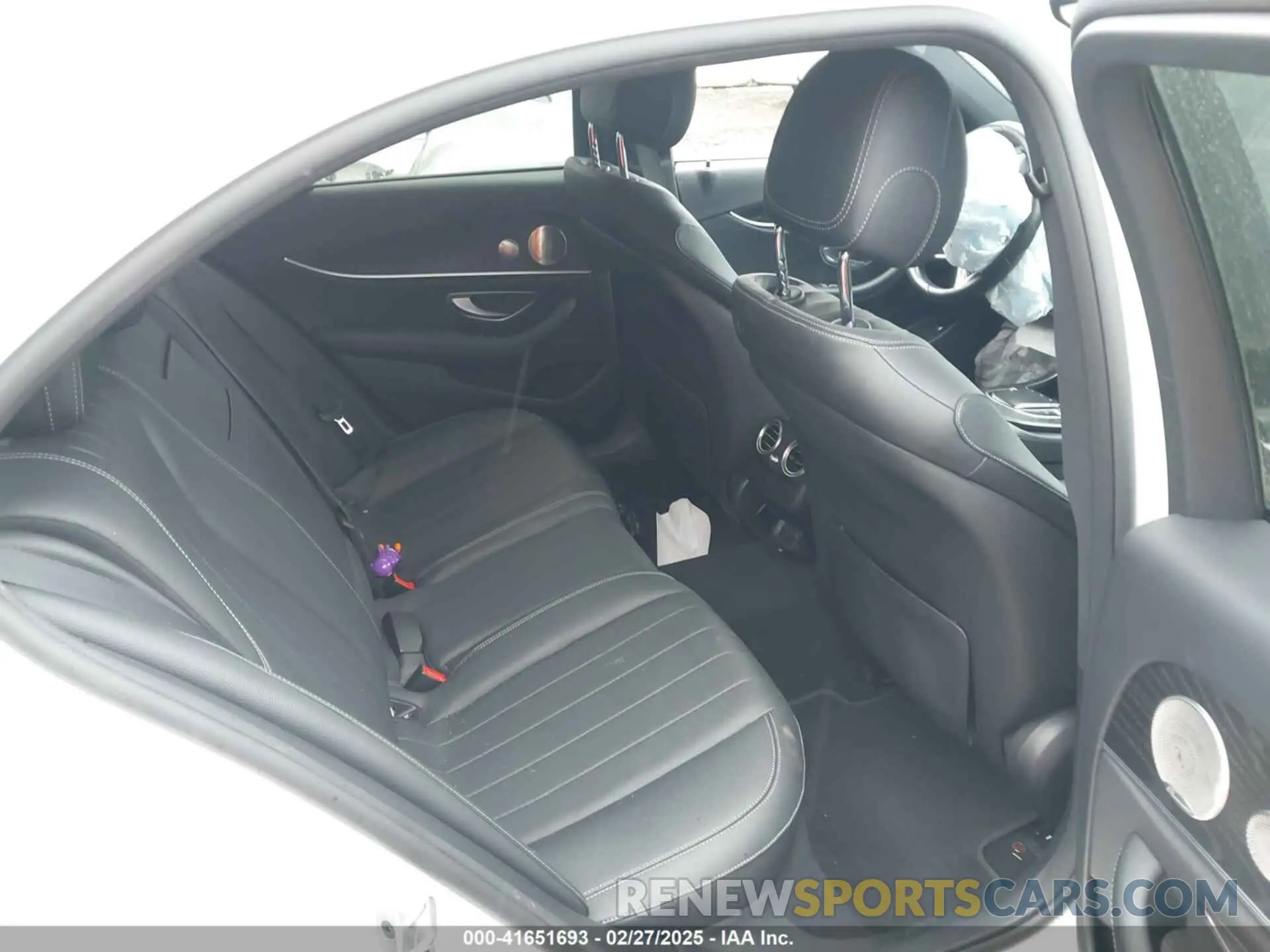 8 fotografías del automóvil dañado W1KZF8EB6MB001569 MERCEDES-BENZ E 350 2021