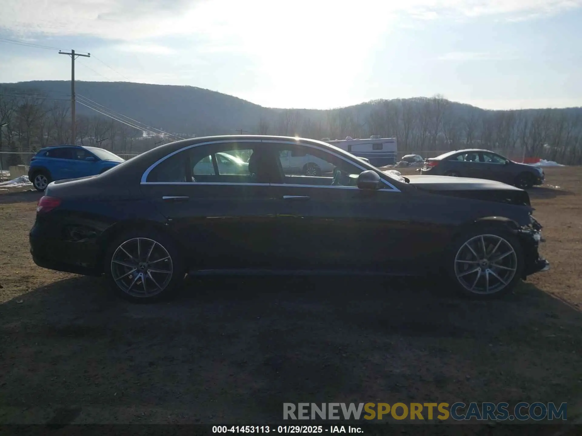 12 fotografías del automóvil dañado W1KZF8EB9MA892785 MERCEDES-BENZ E 350 2021