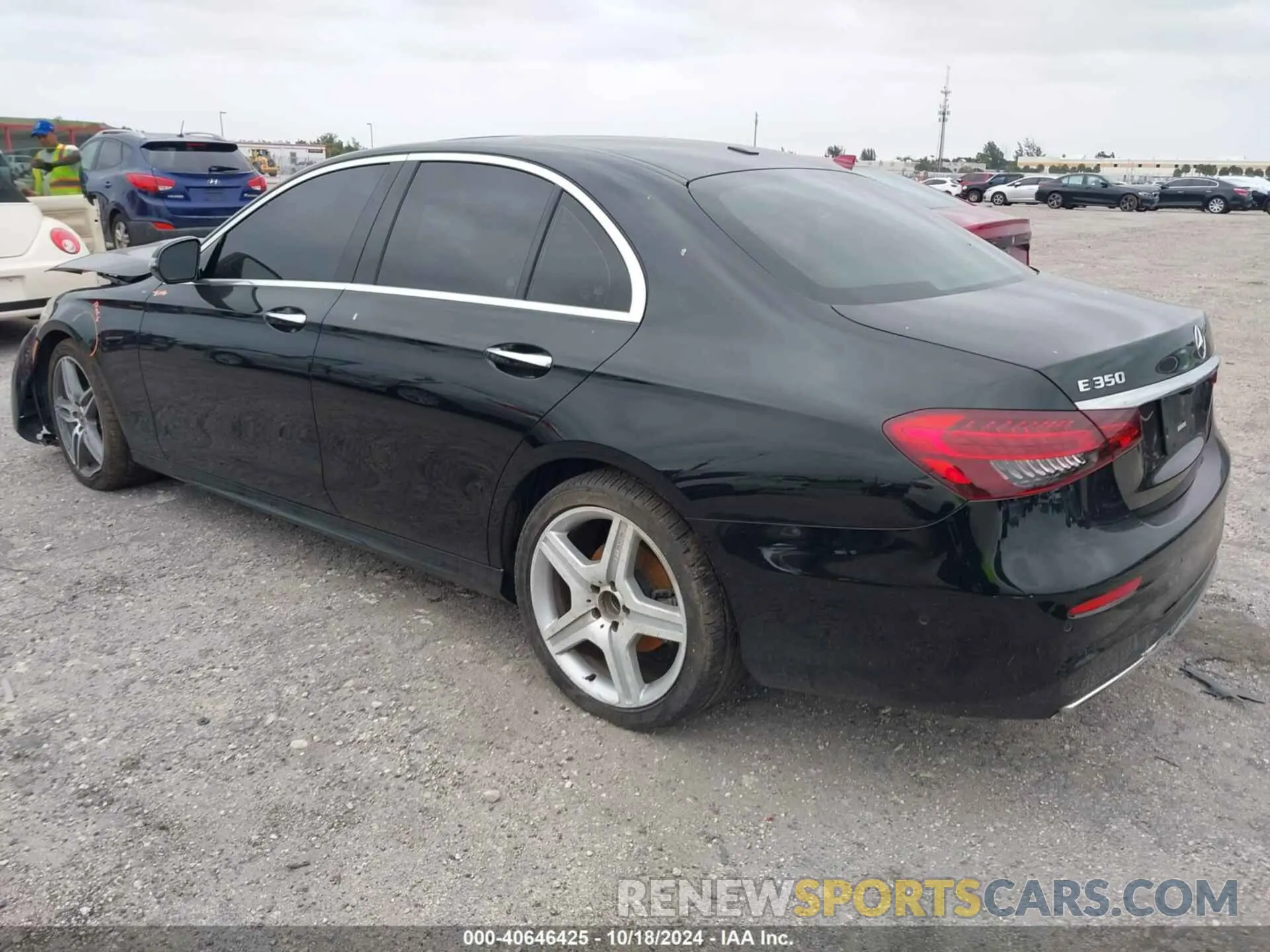 3 fotografías del automóvil dañado W1KZF8DB0NB093703 MERCEDES-BENZ E 350 2022