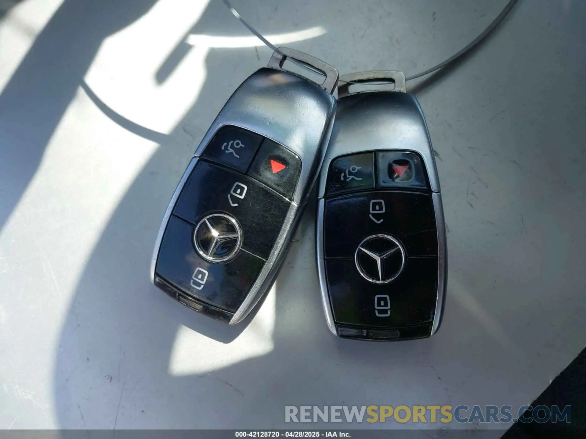 11 fotografías del automóvil dañado W1KZF8DB2NB063957 MERCEDES-BENZ E 350 2022