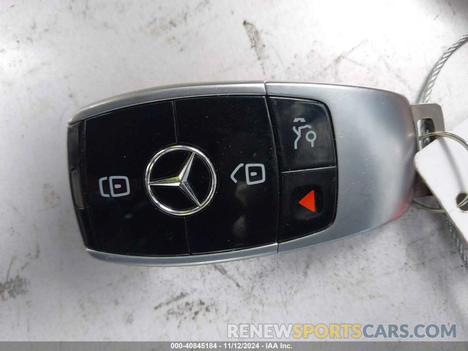 11 fotografías del automóvil dañado W1KZF8DB2NB070990 MERCEDES-BENZ E 350 2022