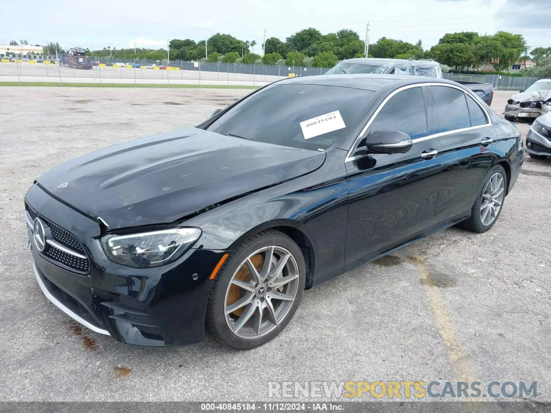 2 fotografías del automóvil dañado W1KZF8DB2NB070990 MERCEDES-BENZ E 350 2022