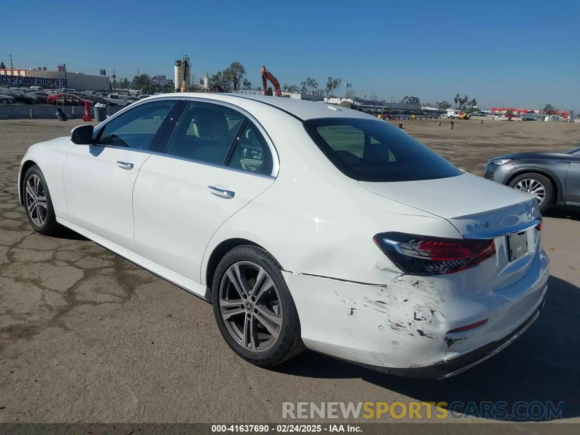3 fotografías del automóvil dañado W1KZF8DB2NB080239 MERCEDES-BENZ E 350 2022