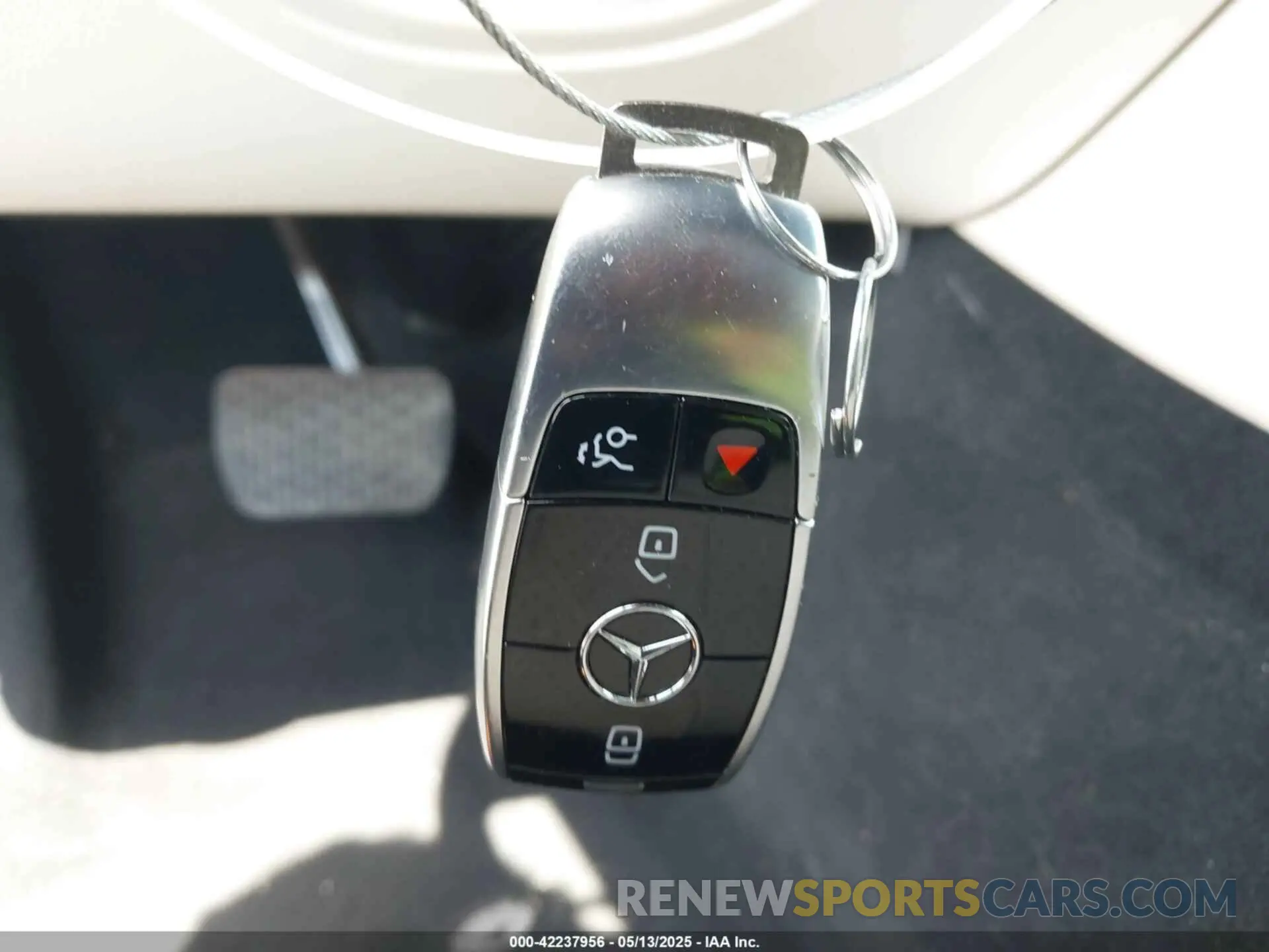 11 fotografías del automóvil dañado W1KZF8DB9NB022628 MERCEDES-BENZ E 350 2022