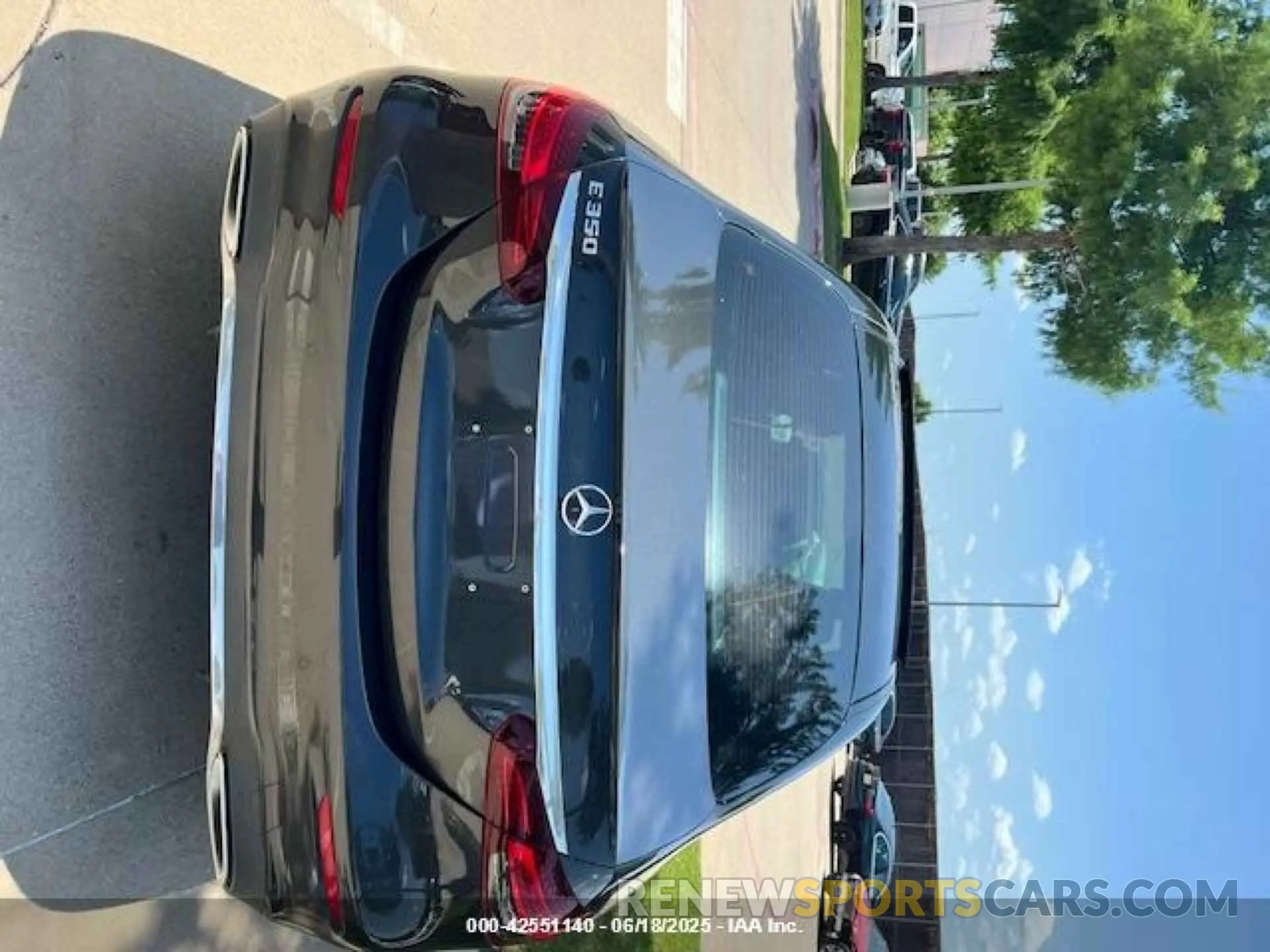 12 fotografías del automóvil dañado W1KZF8DB9NB097118 MERCEDES-BENZ E 350 2022