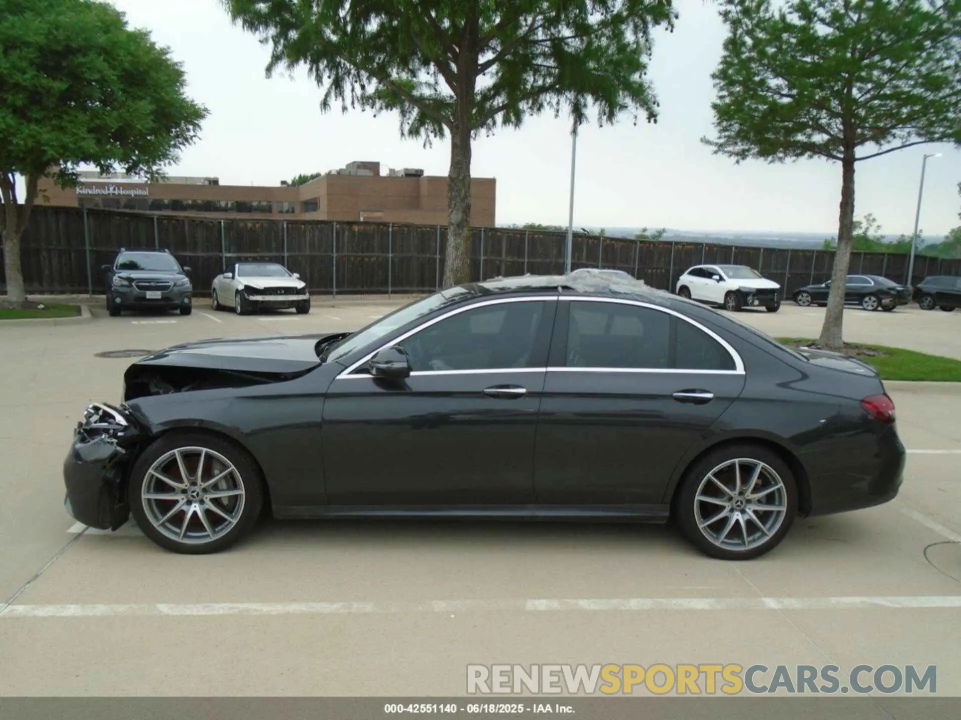 15 fotografías del automóvil dañado W1KZF8DB9NB097118 MERCEDES-BENZ E 350 2022