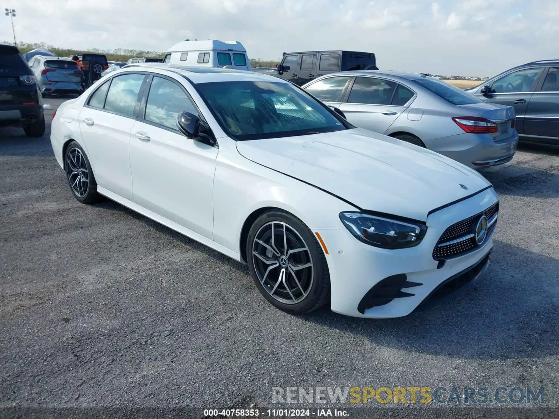 1 fotografías del automóvil dañado W1KZF8DB3PB152813 MERCEDES-BENZ E 350 2023
