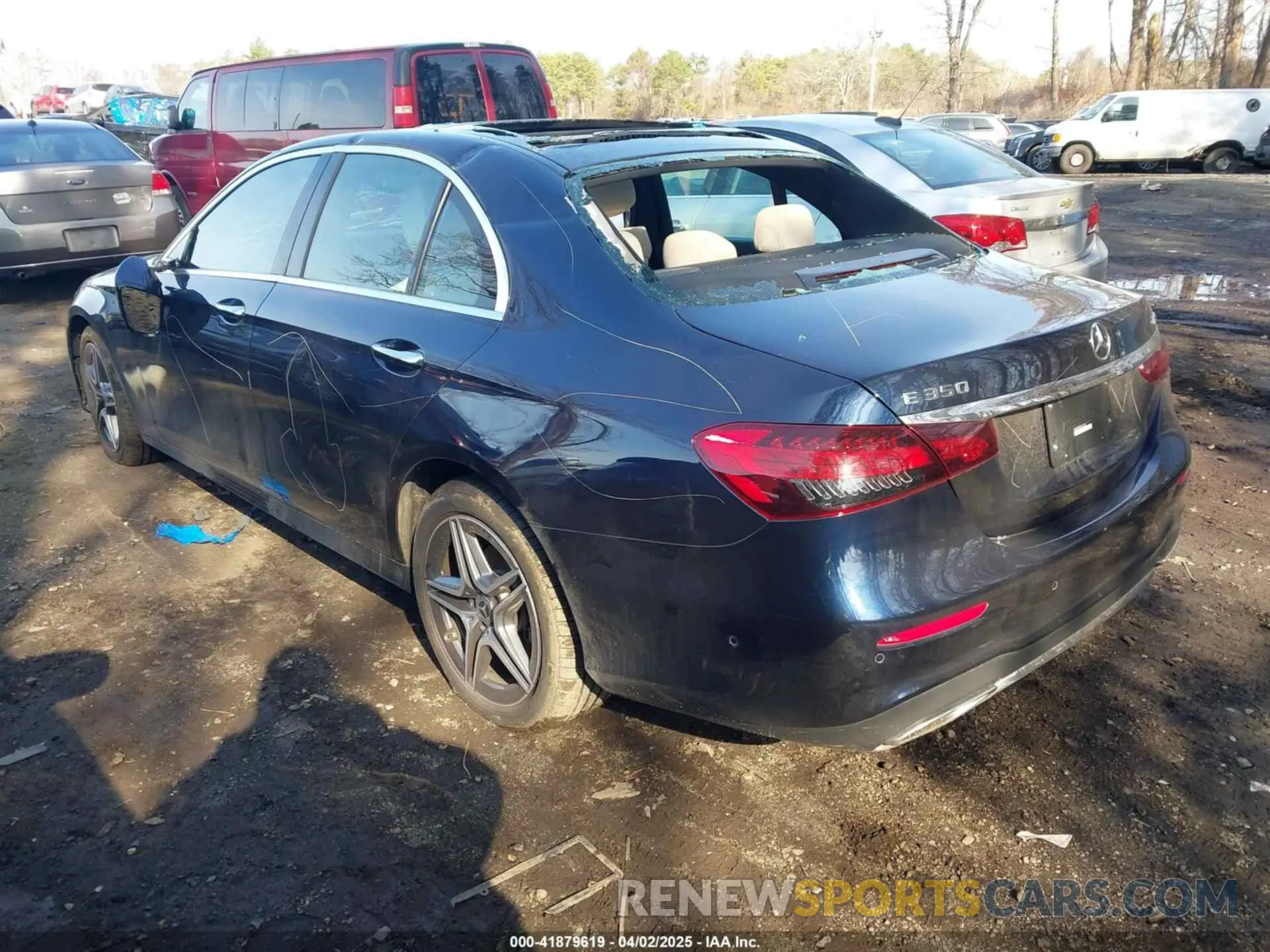 3 fotografías del automóvil dañado W1KZF8EB9PB166763 MERCEDES-BENZ E 350 2023