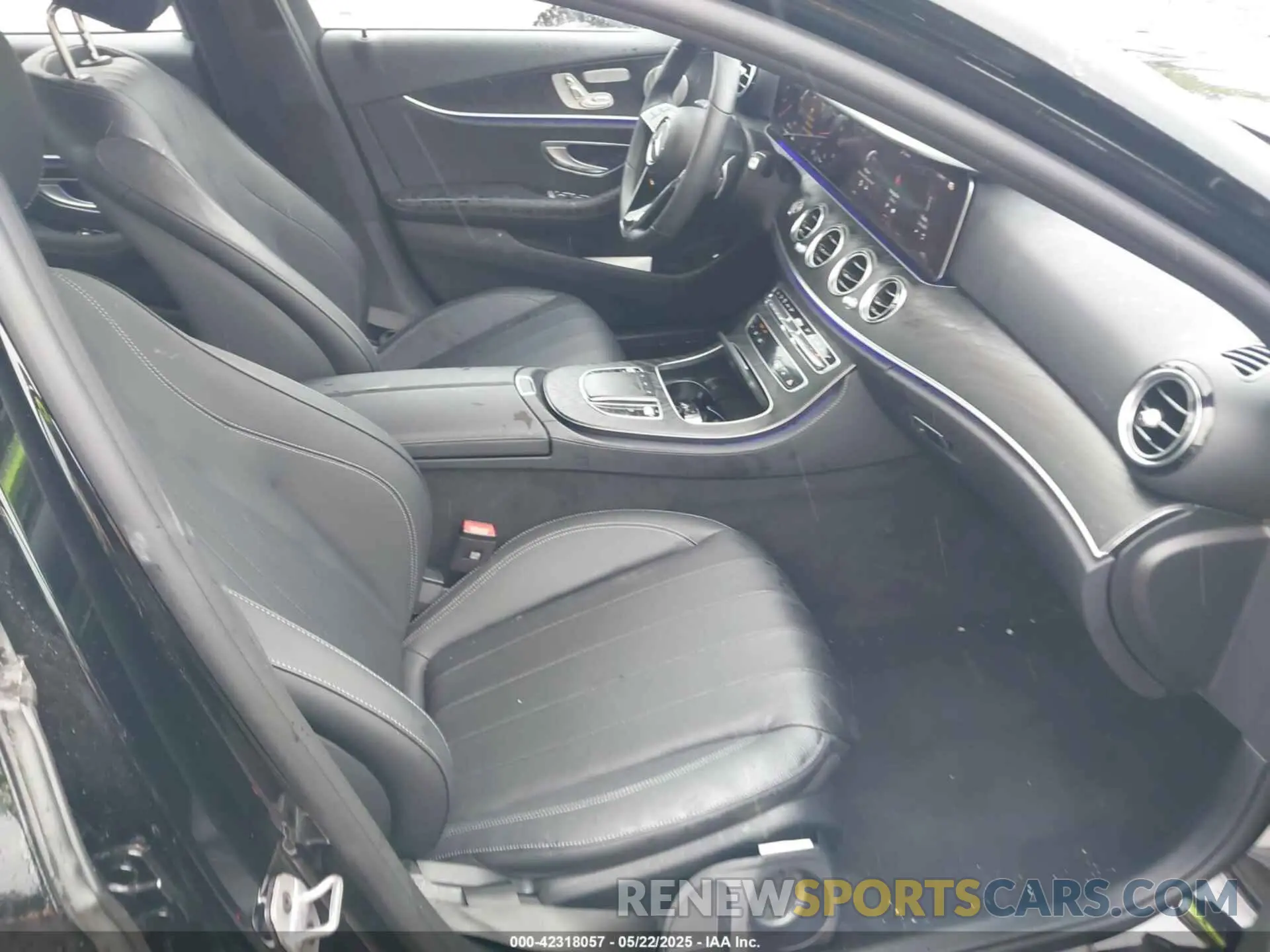 5 fotografías del automóvil dañado W1KZF8EBXPB187539 MERCEDES-BENZ E 350 2023