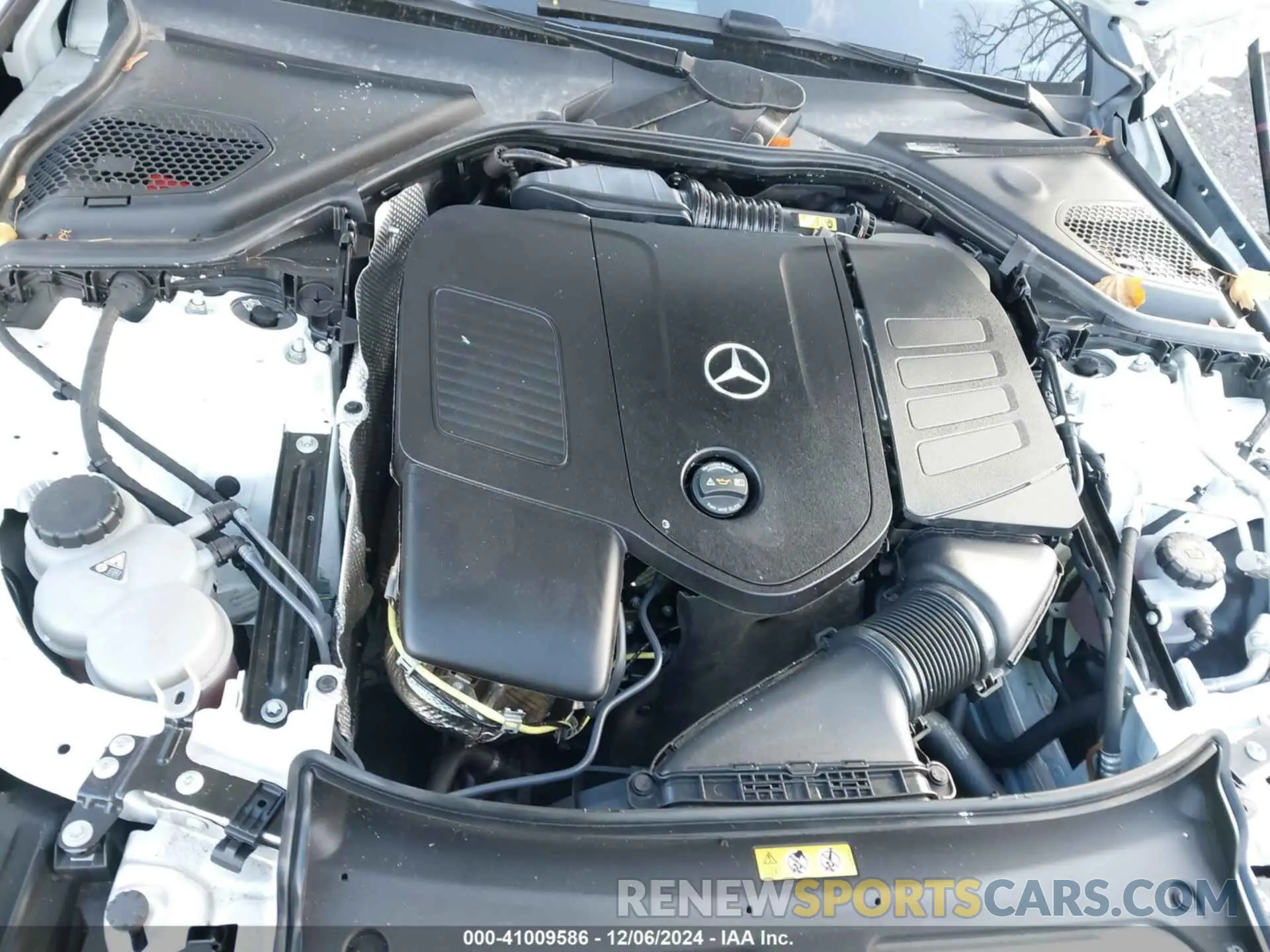 10 fotografías del automóvil dañado W1KLF4HB6RA038435 MERCEDES-BENZ E 350 2024