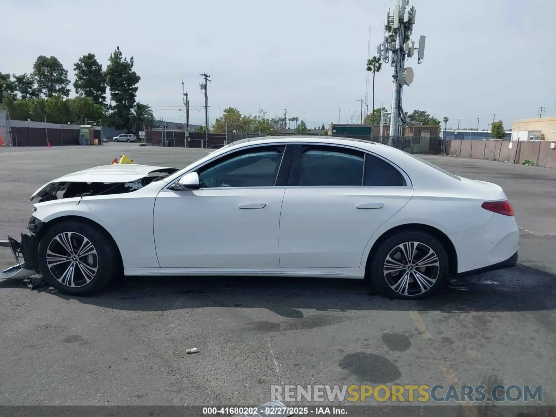 13 fotografías del automóvil dañado W1KLF4HB9RA006076 MERCEDES-BENZ E 350 2024