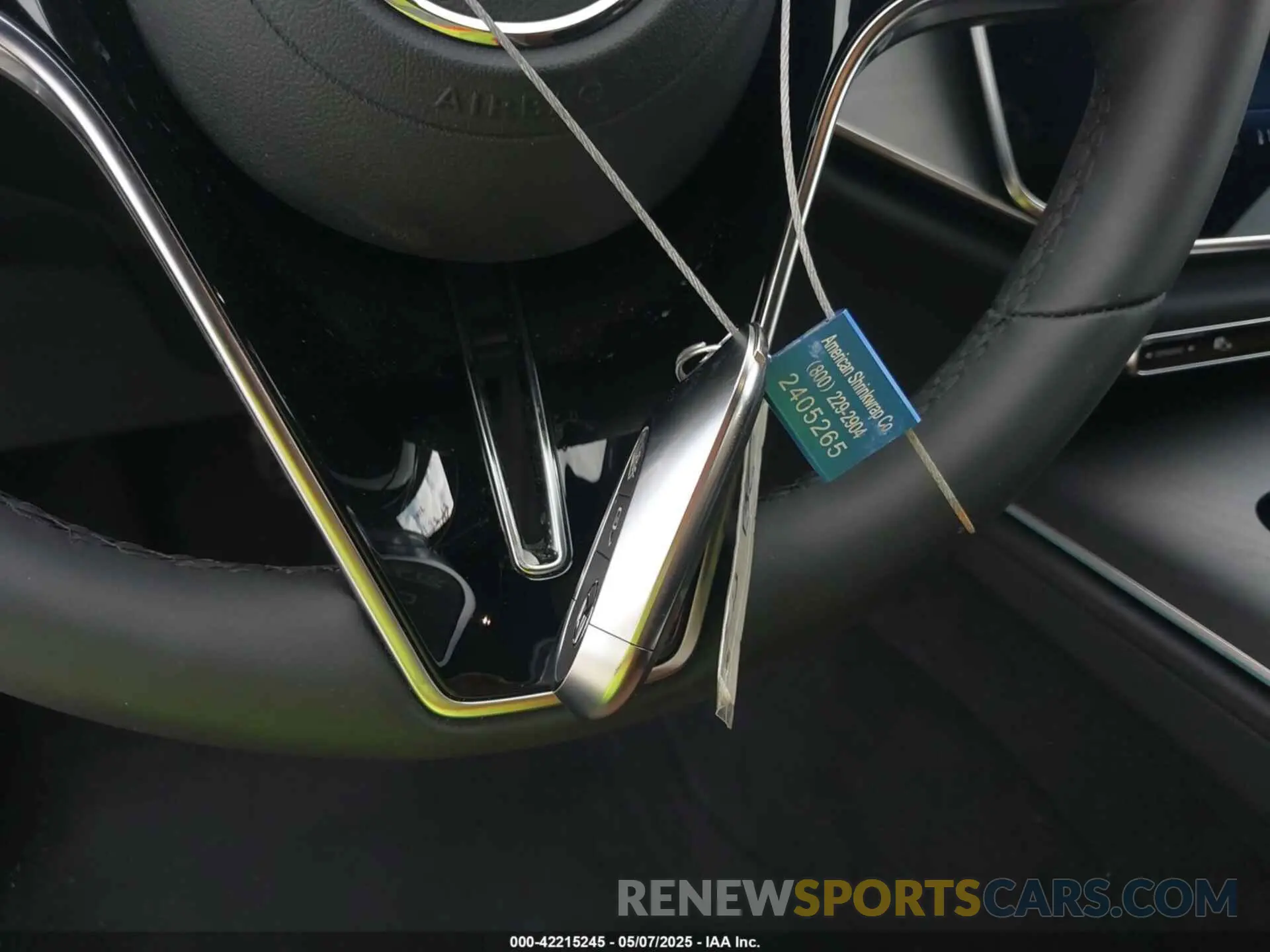 11 fotografías del automóvil dañado W1KLF4GB8SA134669 MERCEDES-BENZ E 350 2025