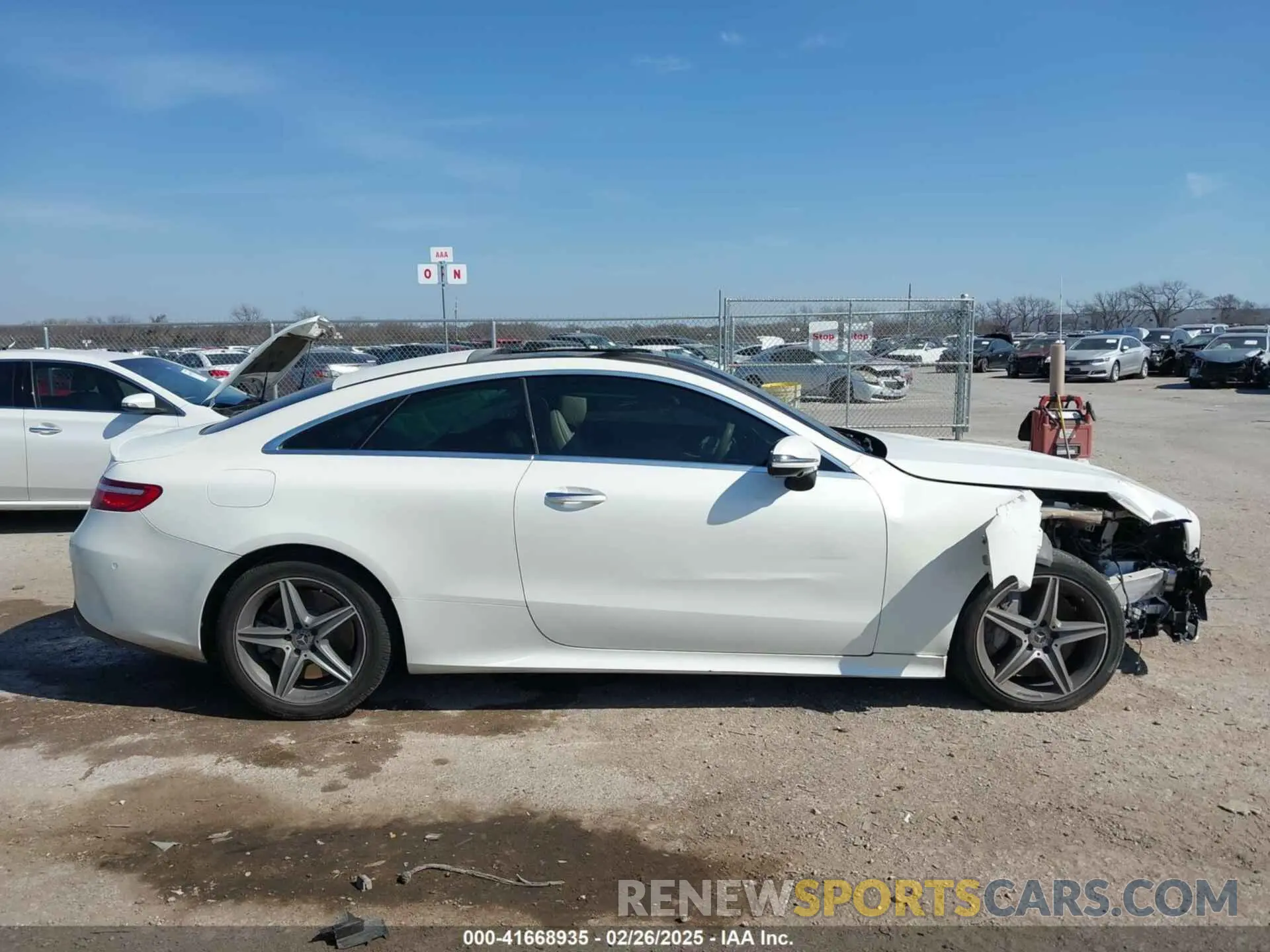 13 fotografías del automóvil dañado WDD1J6HB6KF079366 MERCEDES-BENZ E 450 2019
