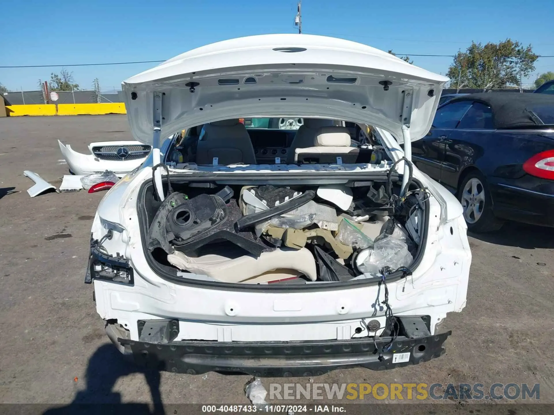 17 fotografías del automóvil dañado WDD1J6HB6KF081635 MERCEDES-BENZ E 450 2019