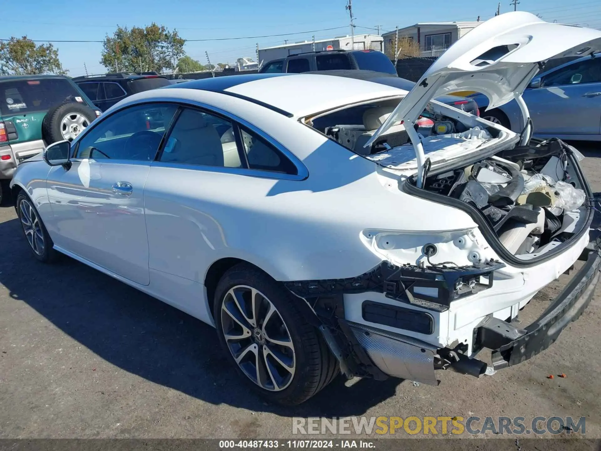 3 fotografías del automóvil dañado WDD1J6HB6KF081635 MERCEDES-BENZ E 450 2019