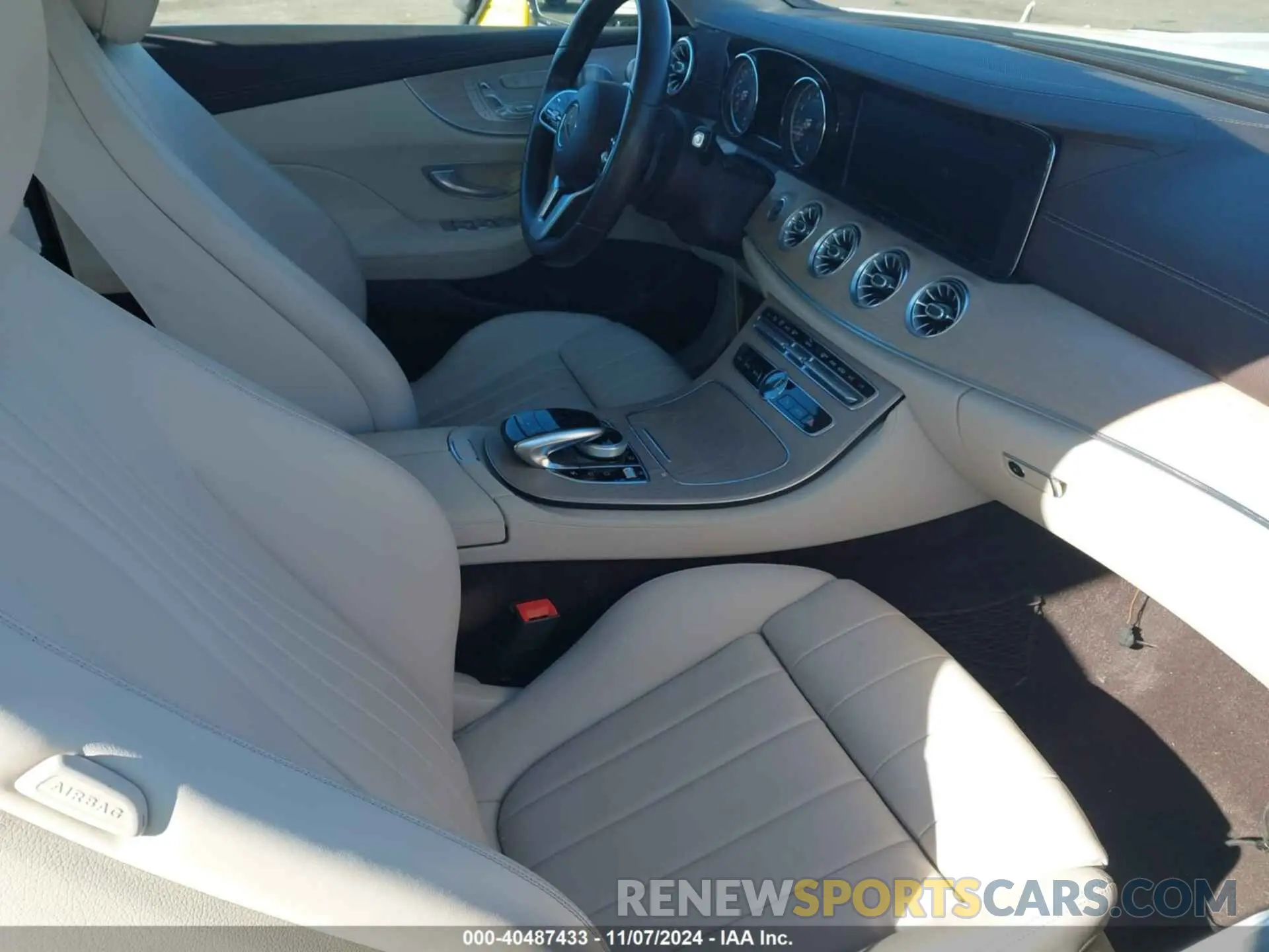 5 fotografías del automóvil dañado WDD1J6HB6KF081635 MERCEDES-BENZ E 450 2019