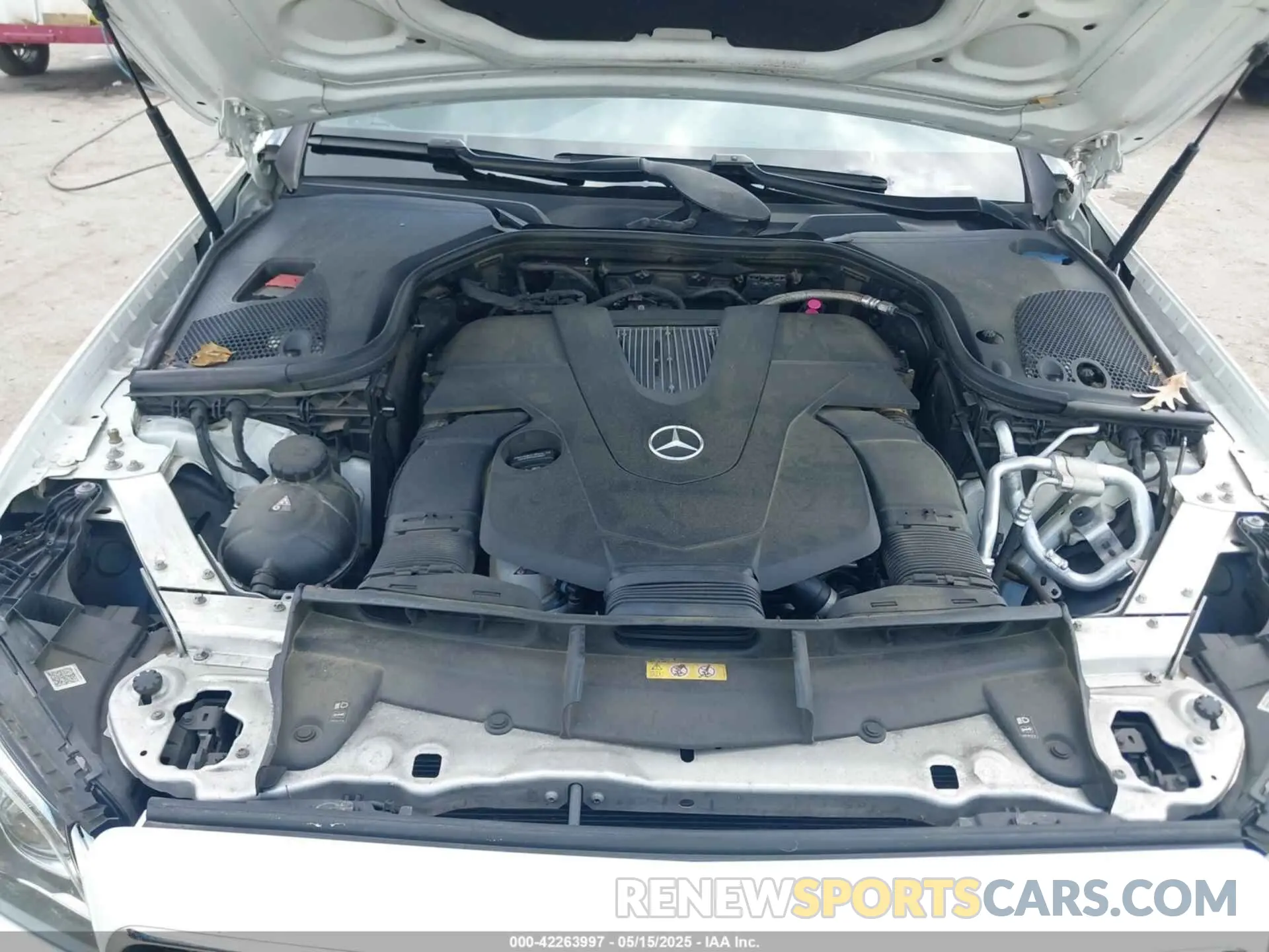 10 fotografías del automóvil dañado WDD1J6JB4KF101889 MERCEDES-BENZ E 450 2019