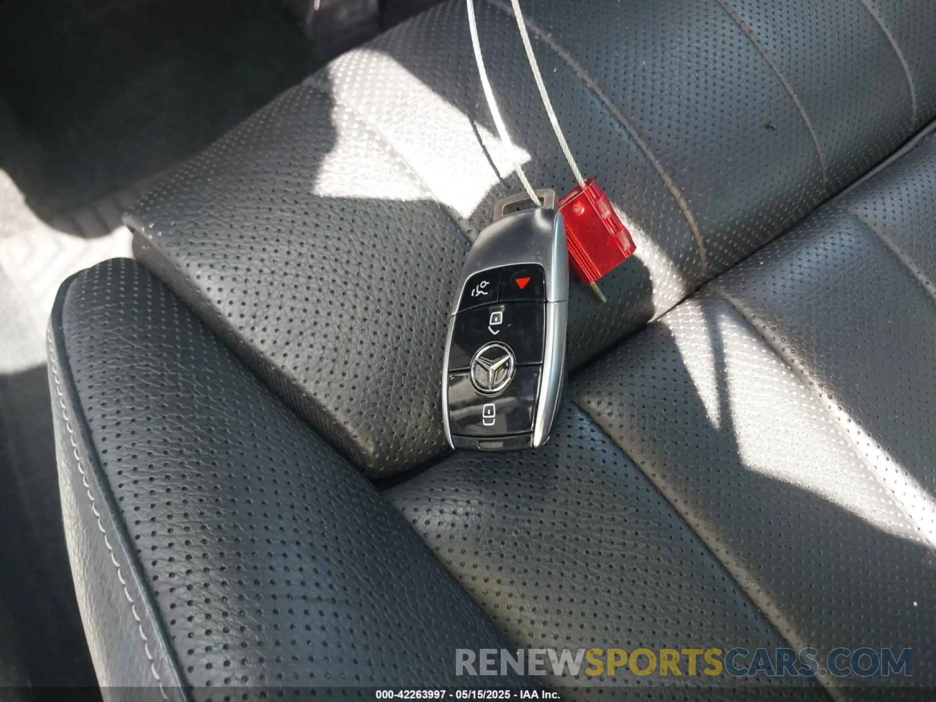 11 fotografías del automóvil dañado WDD1J6JB4KF101889 MERCEDES-BENZ E 450 2019