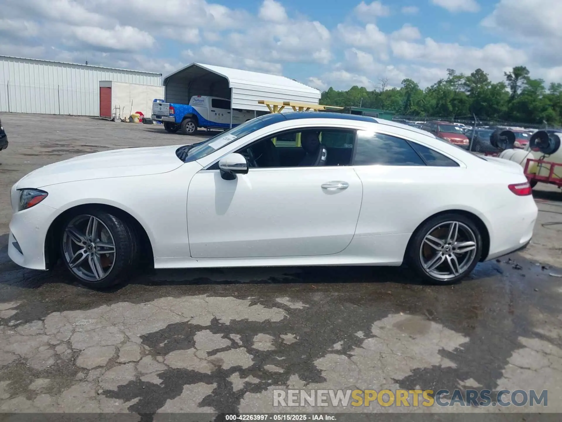 14 fotografías del automóvil dañado WDD1J6JB4KF101889 MERCEDES-BENZ E 450 2019