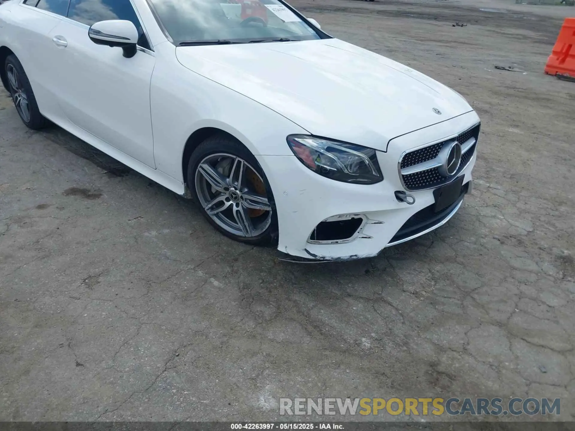 6 fotografías del automóvil dañado WDD1J6JB4KF101889 MERCEDES-BENZ E 450 2019