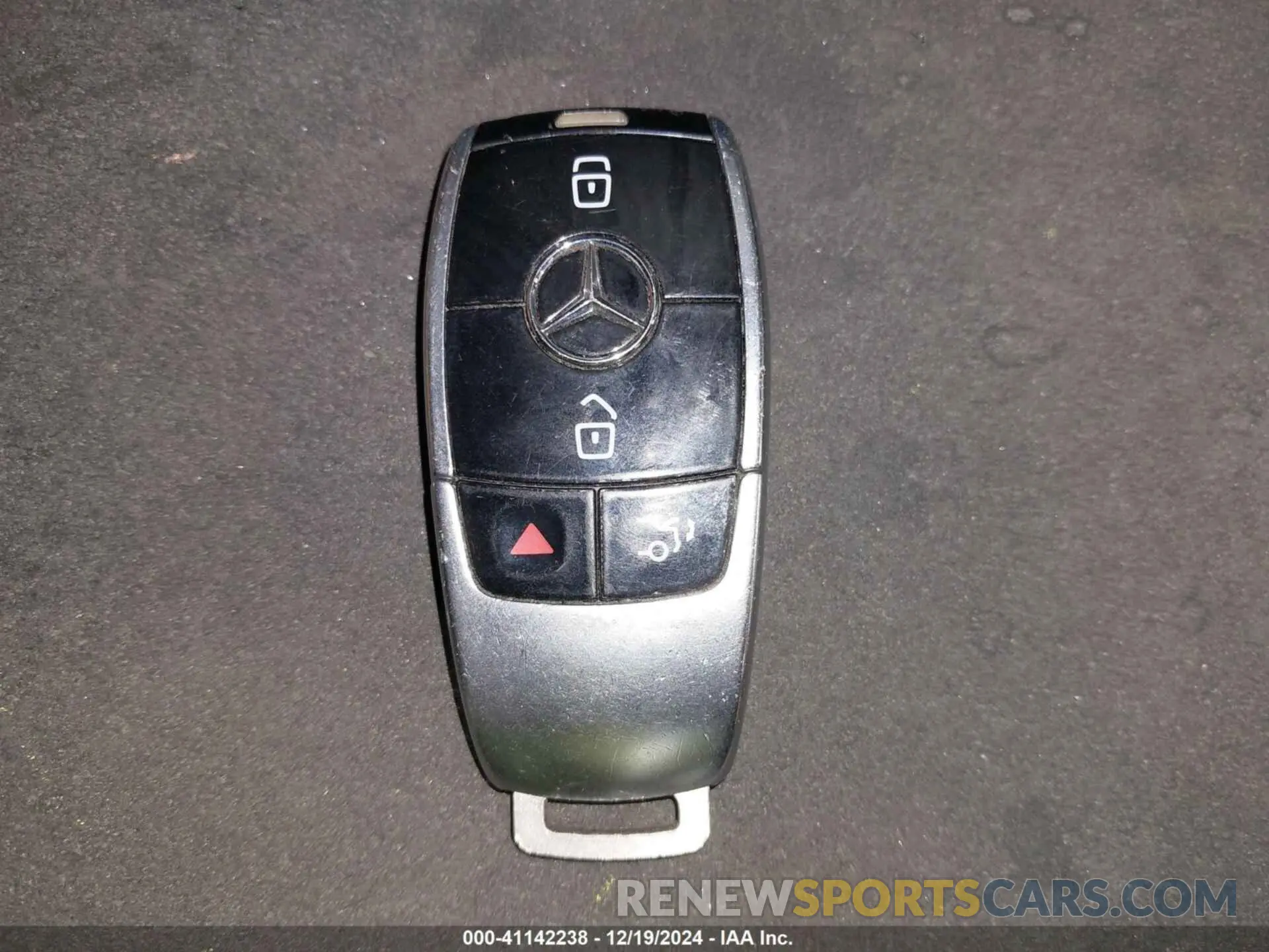 11 fotografías del automóvil dañado WDD1J6JB4KF117848 MERCEDES-BENZ E 450 2019