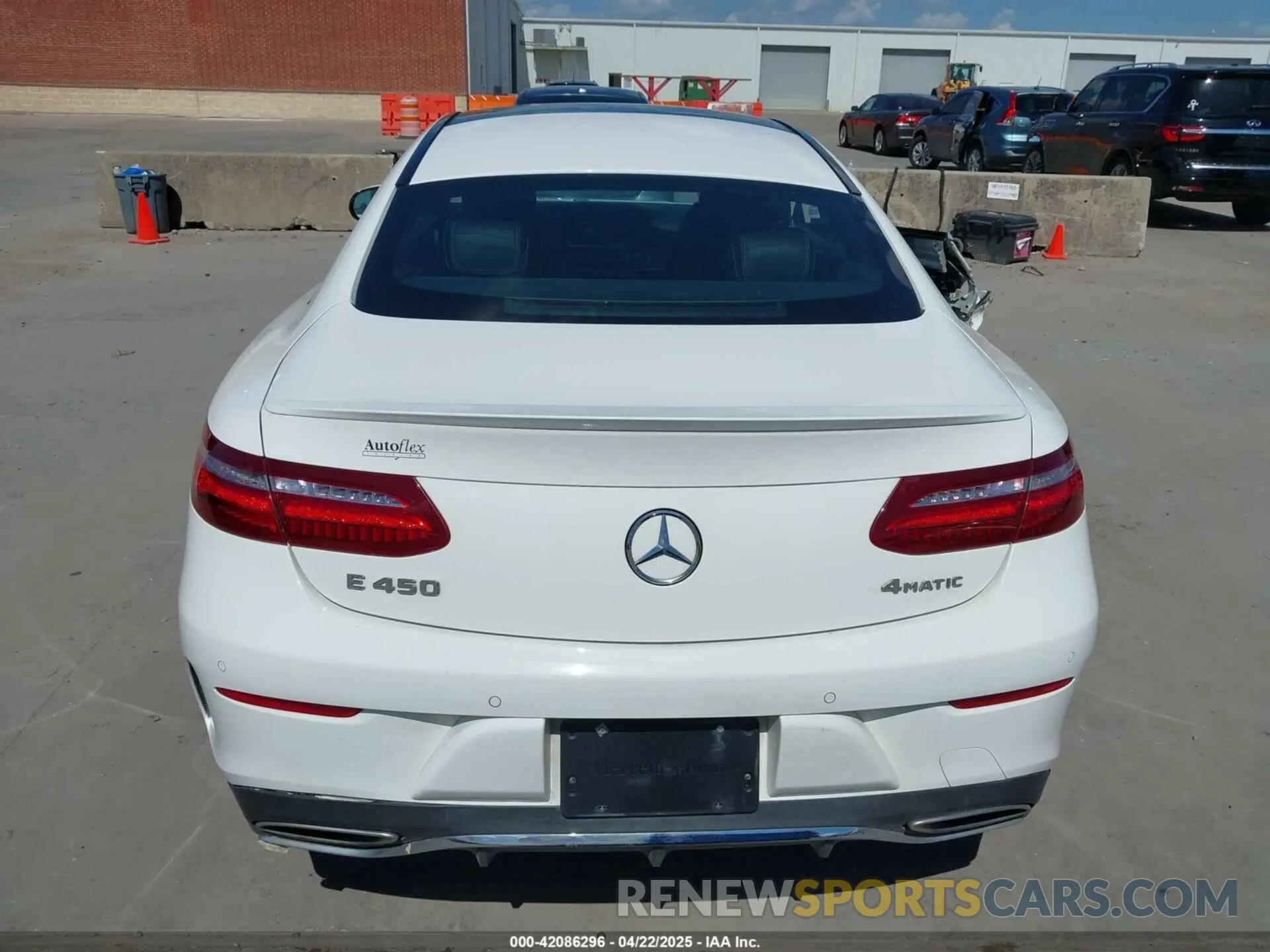 17 fotografías del automóvil dañado WDD1J6JB9KF081820 MERCEDES-BENZ E 450 2019